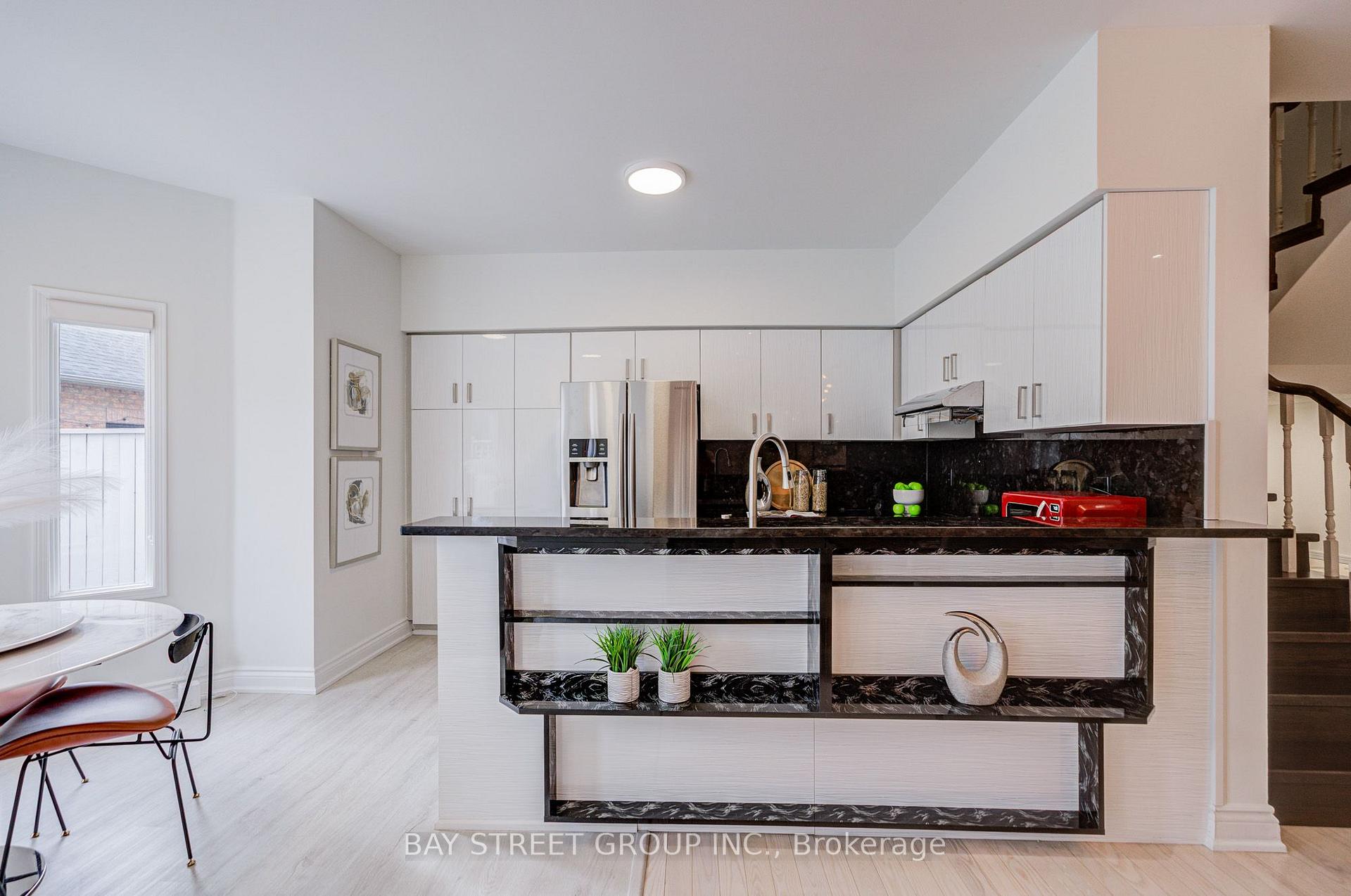 Photo 17 of 5 Luxton Avenue, Aurora, Bayview Wellington — HOMEH
