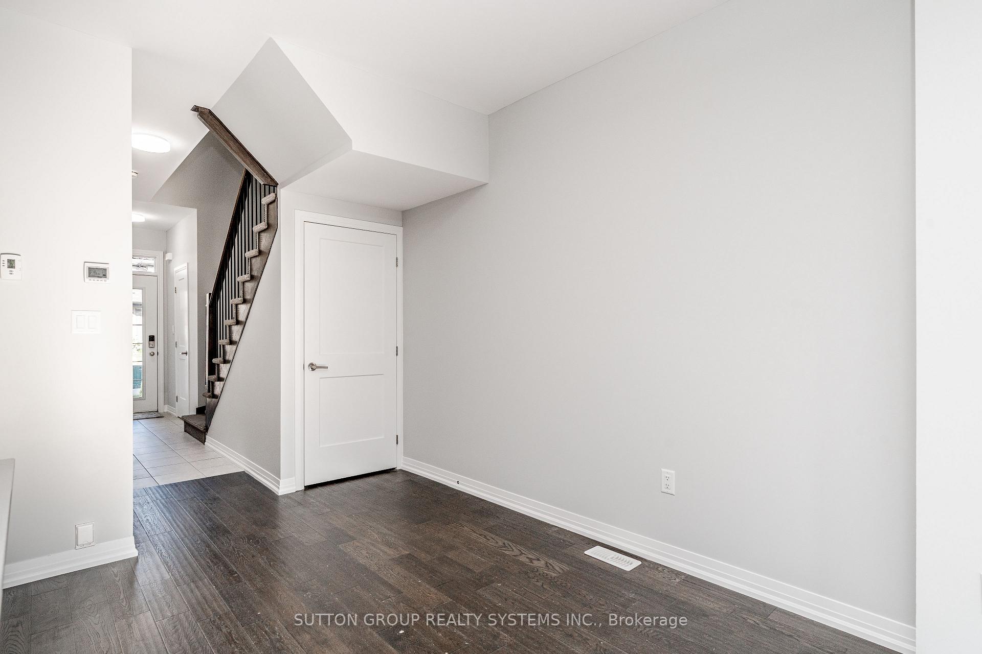 Photo 10 of 4008 Crown Street, Lincoln, Beamsville — HOMEH