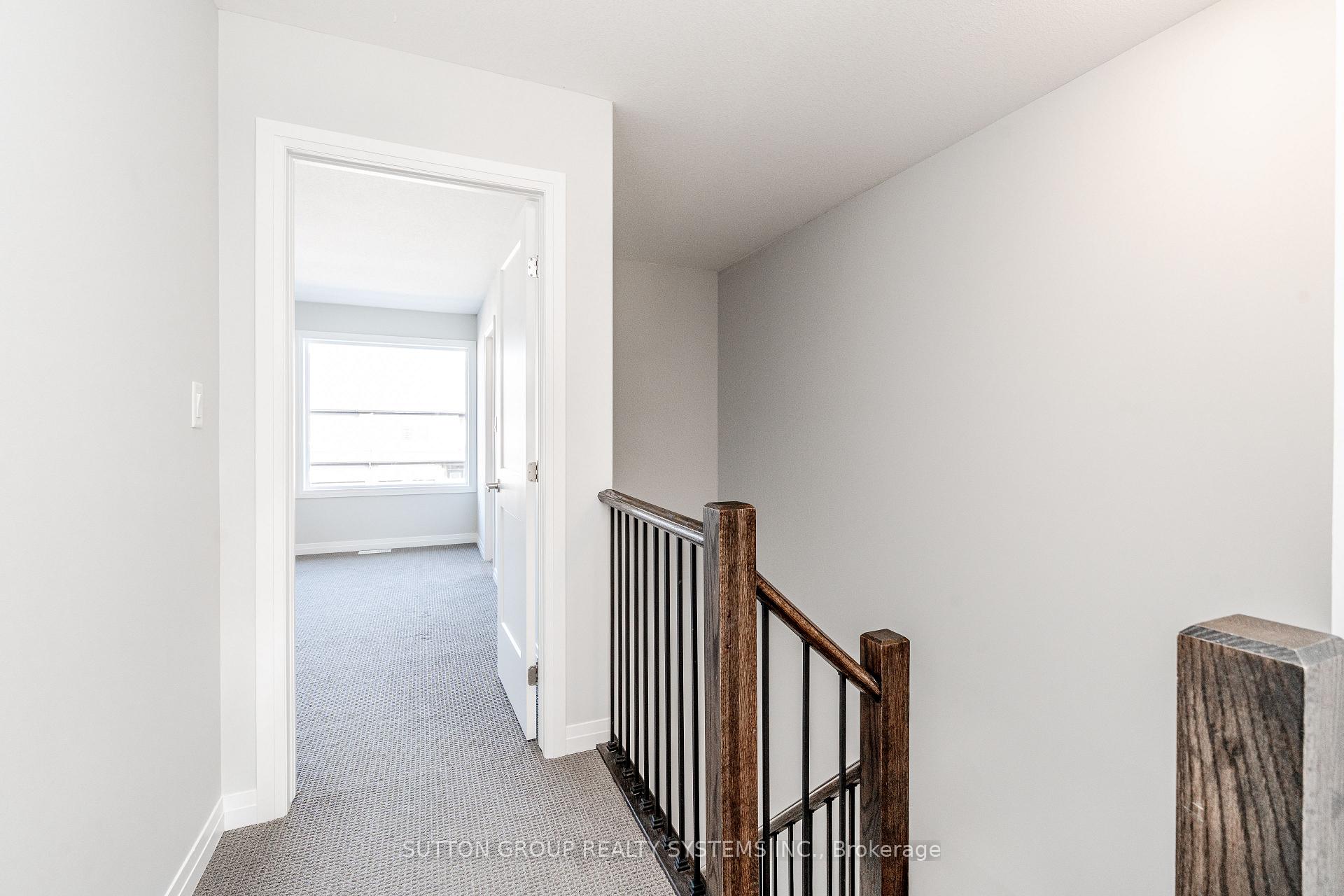 Photo 16 of 4008 Crown Street, Lincoln, Beamsville — HOMEH