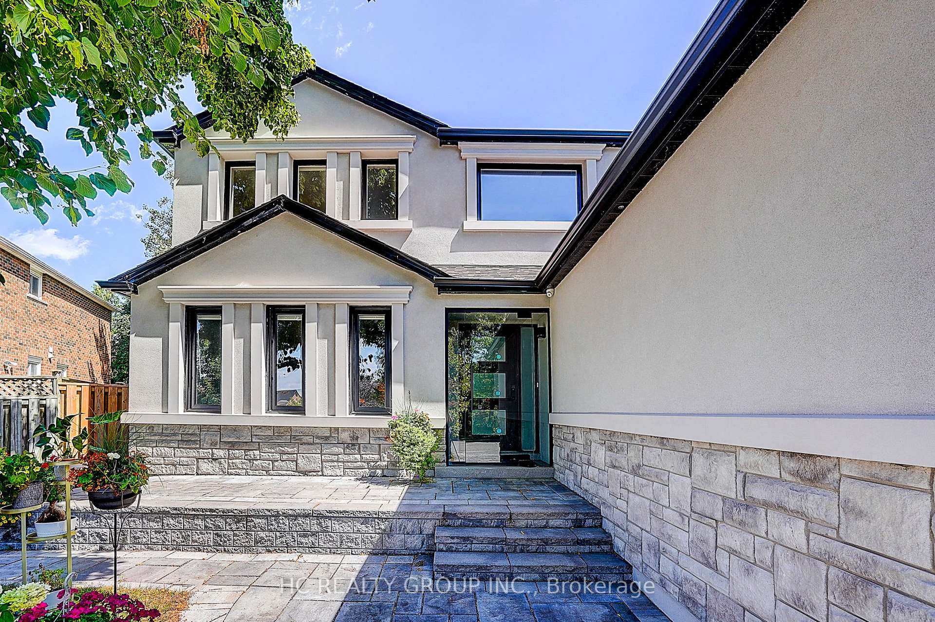 Photo 5 of 77 Forty Second Street, Markham, Markville — HOMEH