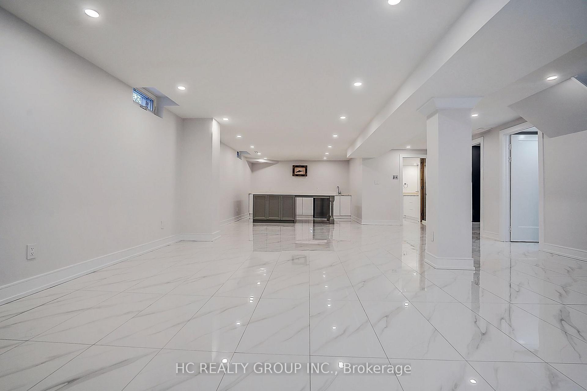 Photo 38 of 77 Forty Second Street, Markham, Markville — HOMEH