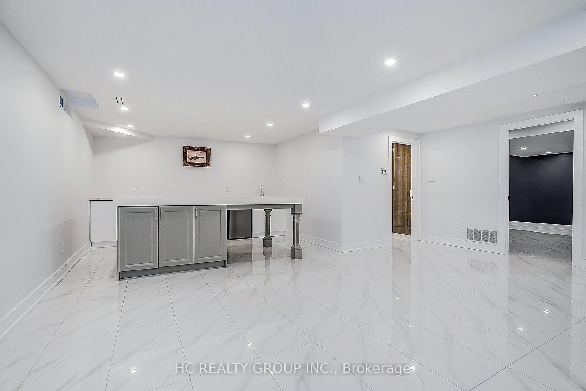 Photo 40 of 77 Forty Second Street, Markham, Markville — HOMEH