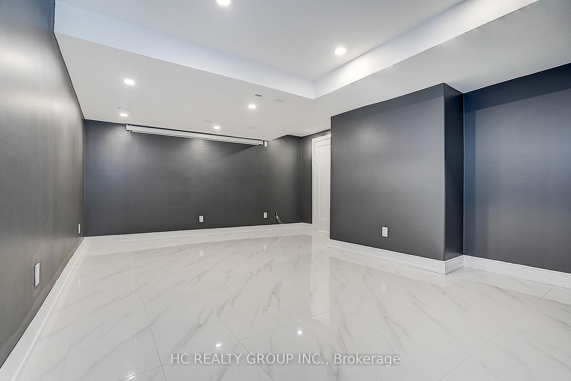 Photo 44 of 77 Forty Second Street, Markham, Markville — HOMEH