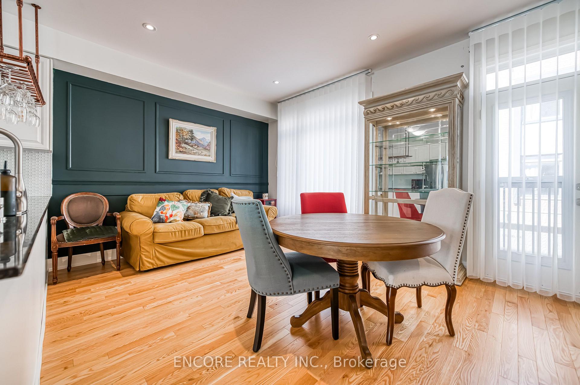 Photo 17 of 48 William Saville Street, Markham, Unionville — HOMEH