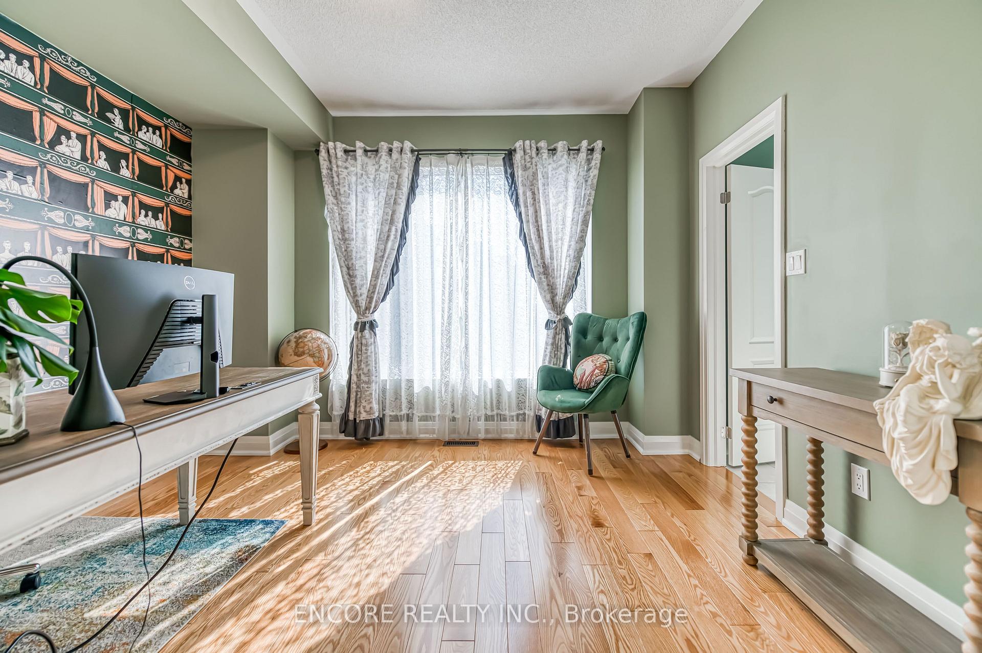 Photo 22 of 48 William Saville Street, Markham, Unionville — HOMEH