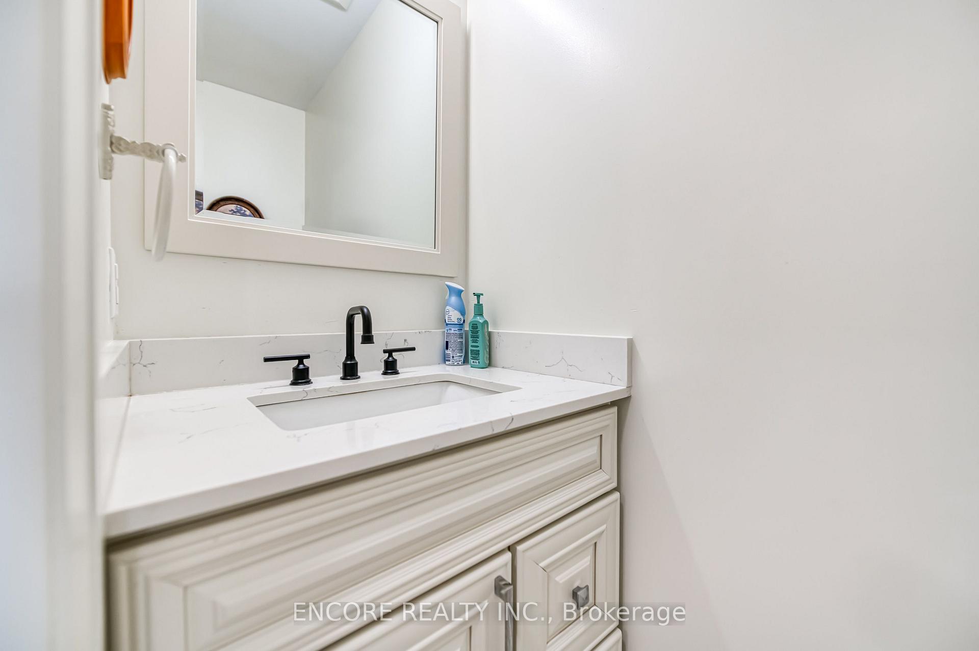 Photo 39 of 48 William Saville Street, Markham, Unionville — HOMEH