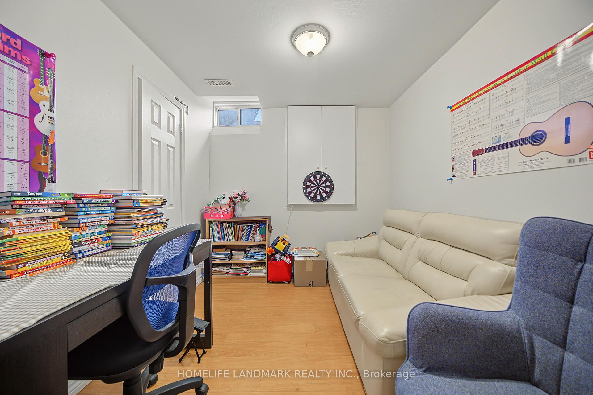 Photo 39 of 40 Silver Linden Drive, Richmond Hill, Langstaff — HOMEH