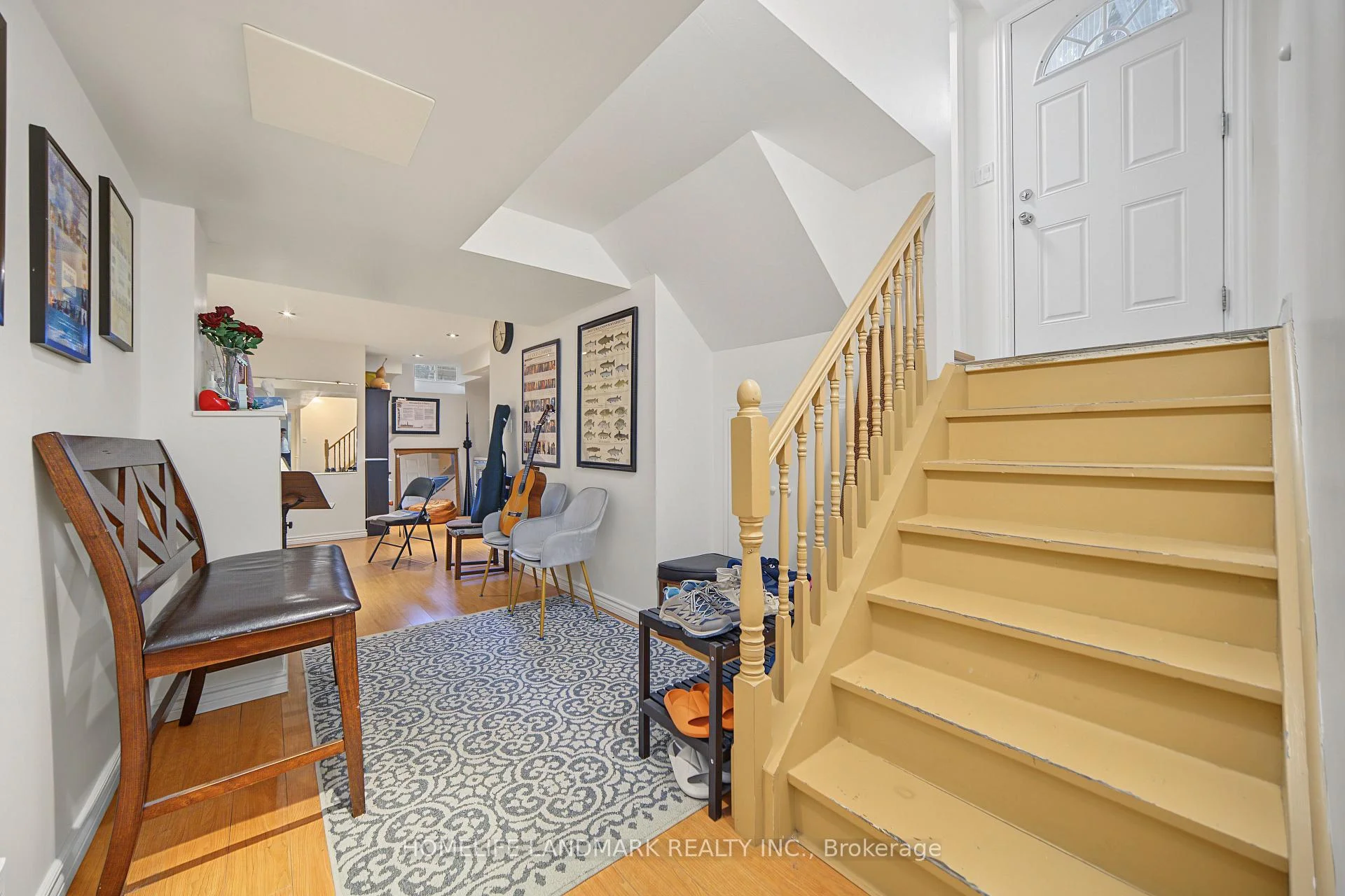 Photo 27 of 40 Silver Linden Drive, Richmond Hill, Langstaff — HOMEH