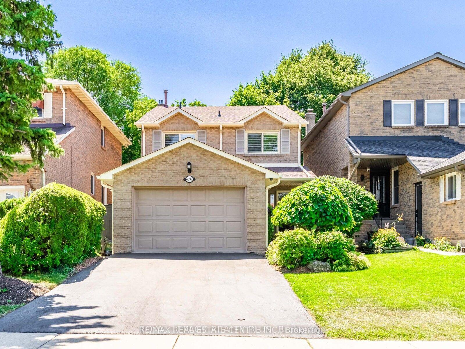 Photo 2 of Unit Main, 4079 Trapper Crescent, Mississauga, Erin Mills — HOMEH