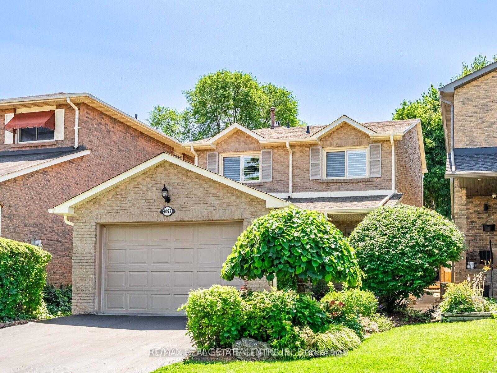 Photo 3 of Unit Main, 4079 Trapper Crescent, Mississauga, Erin Mills — HOMEH