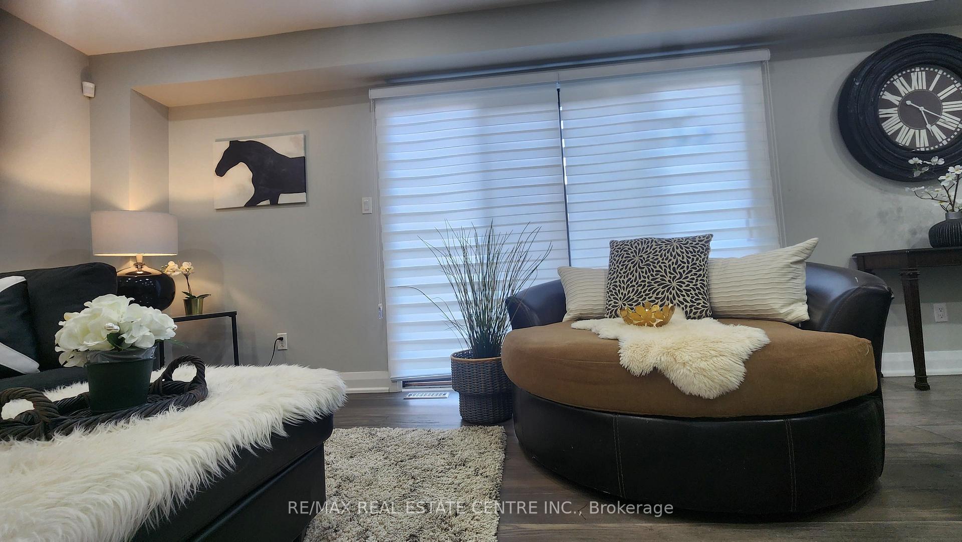 Photo 7 of Unit Main, 4079 Trapper Crescent, Mississauga, Erin Mills — HOMEH