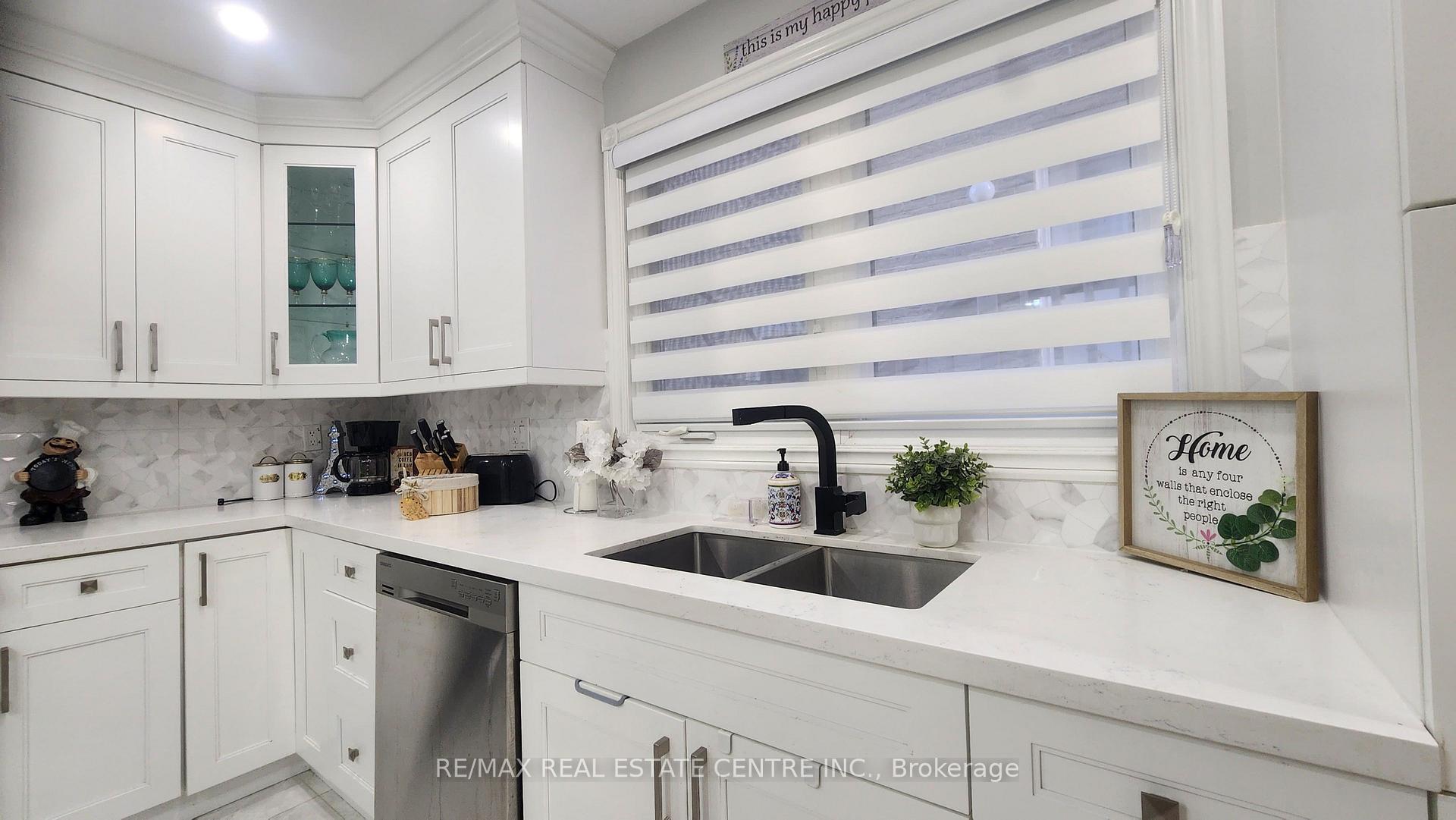Photo 13 of Unit Main, 4079 Trapper Crescent, Mississauga, Erin Mills — HOMEH