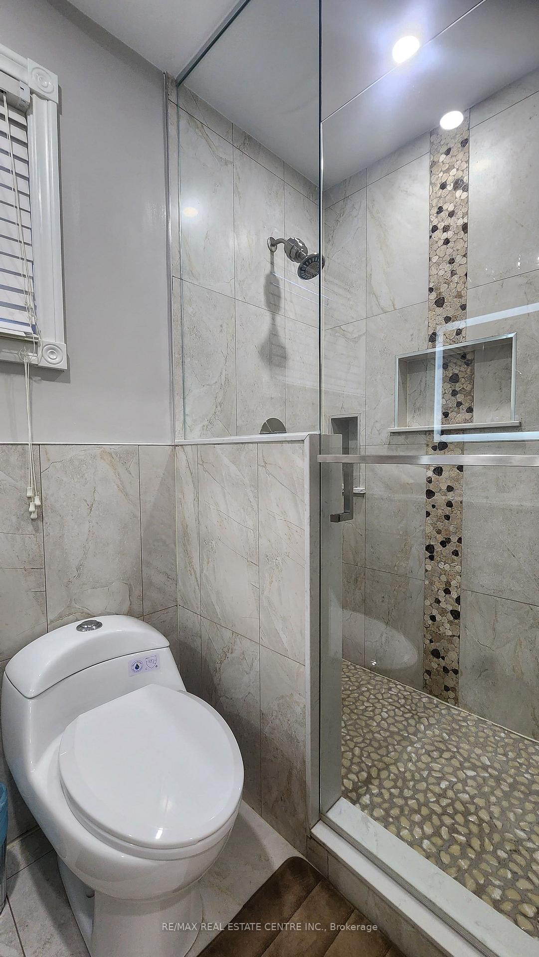 Photo 24 of Unit Main, 4079 Trapper Crescent, Mississauga, Erin Mills — HOMEH