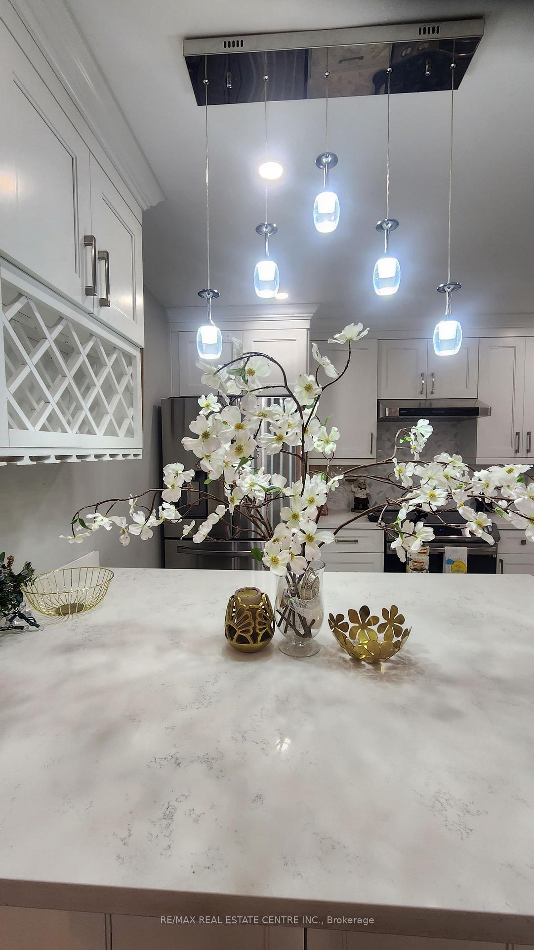 Photo 25 of Unit Main, 4079 Trapper Crescent, Mississauga, Erin Mills — HOMEH