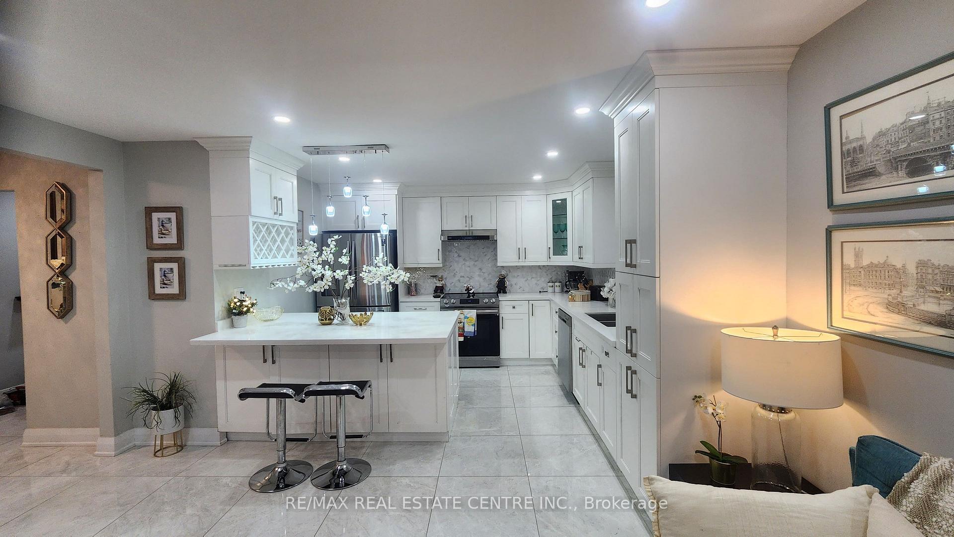 Photo 28 of Unit Main, 4079 Trapper Crescent, Mississauga, Erin Mills — HOMEH