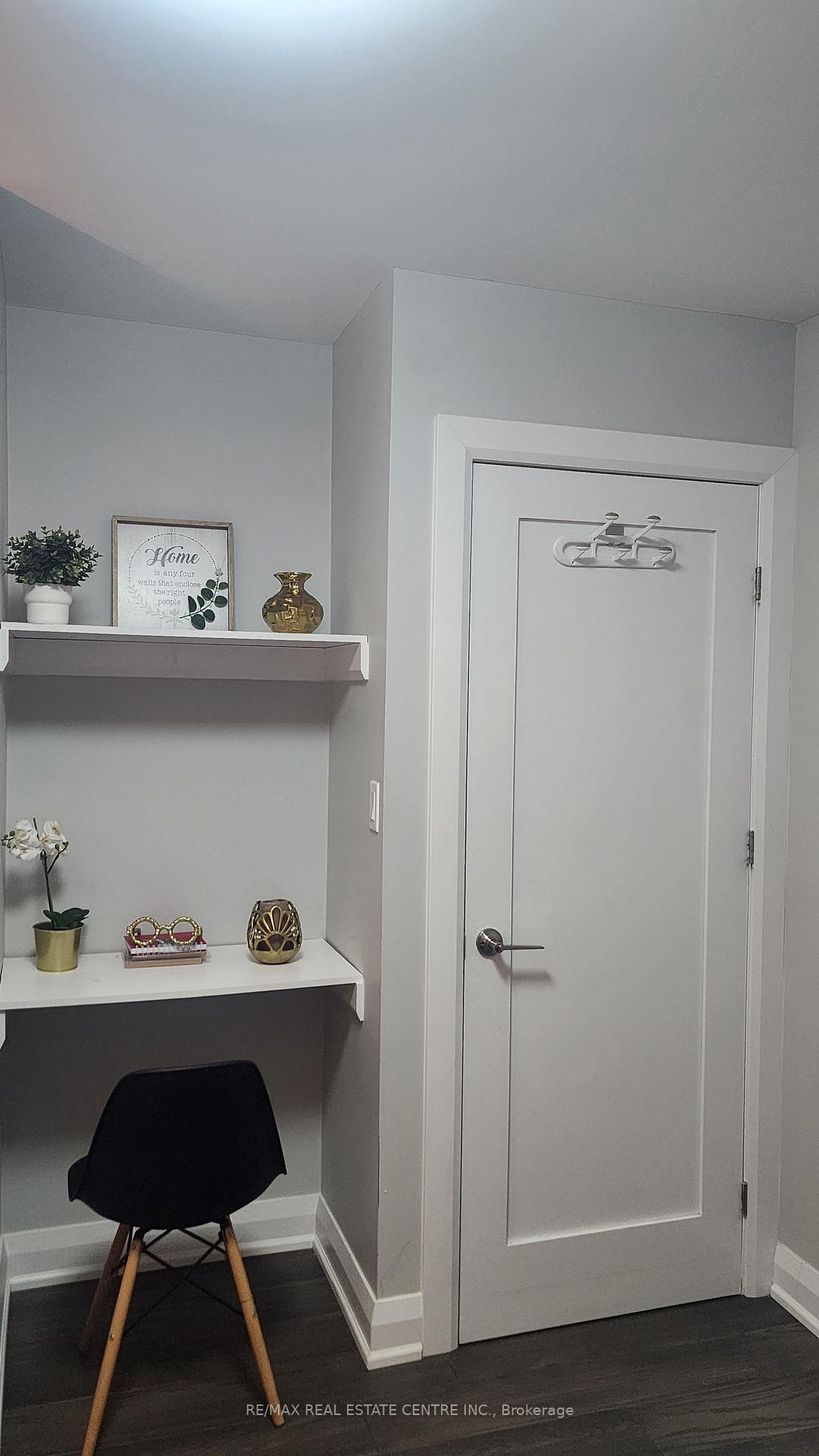 Photo 31 of Unit Main, 4079 Trapper Crescent, Mississauga, Erin Mills — HOMEH