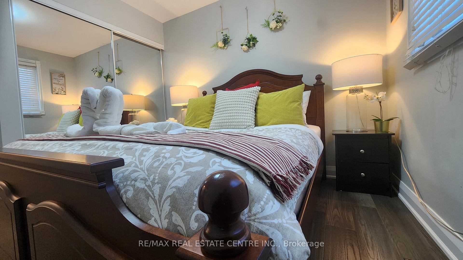 Photo 32 of Unit Main, 4079 Trapper Crescent, Mississauga, Erin Mills — HOMEH