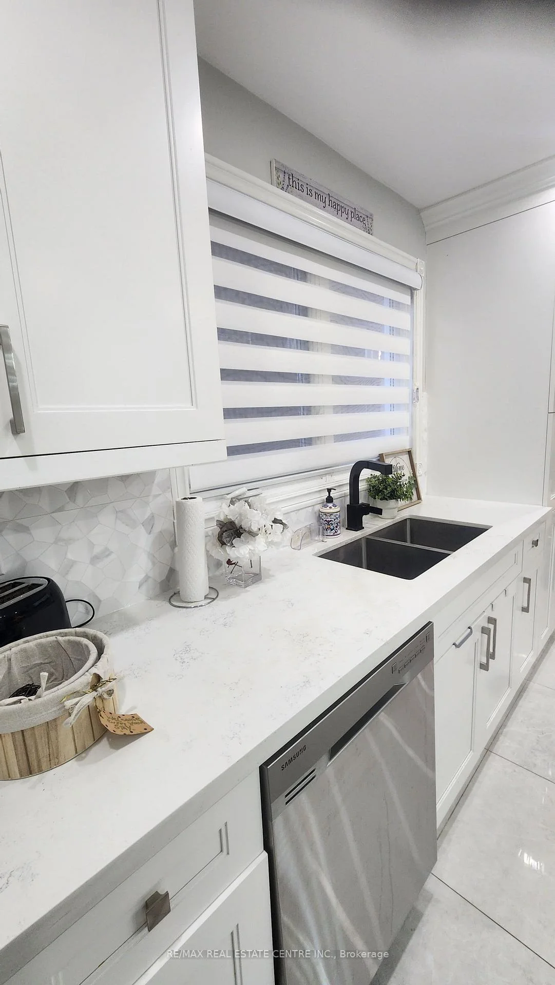 Photo 18 of Unit Main, 4079 Trapper Crescent, Mississauga, Erin Mills — HOMEH