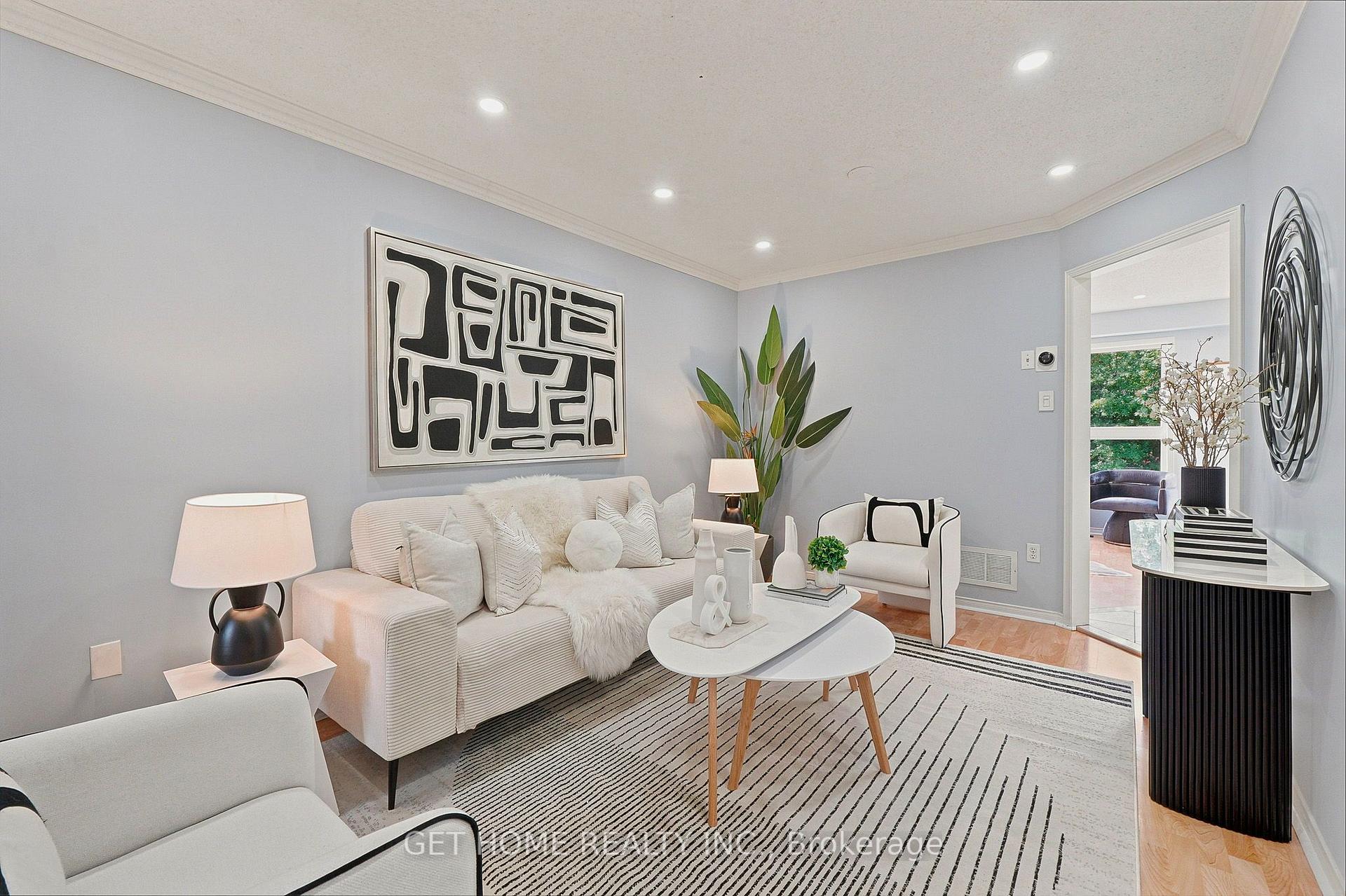 Photo 4 of 50 Willow Park Drive, Brampton, Sandringham-Wellington — HOMEH