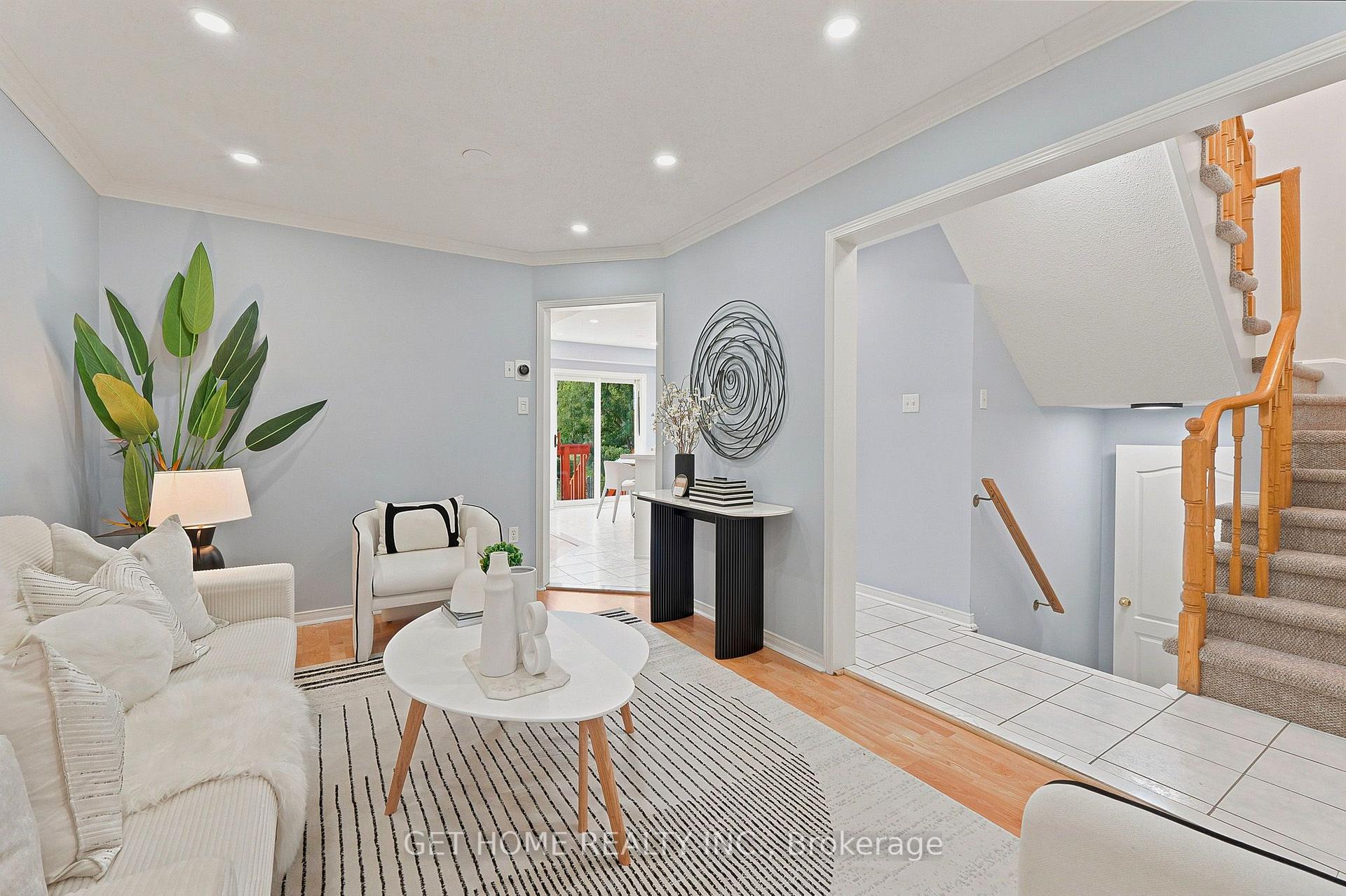 Photo 5 of 50 Willow Park Drive, Brampton, Sandringham-Wellington — HOMEH