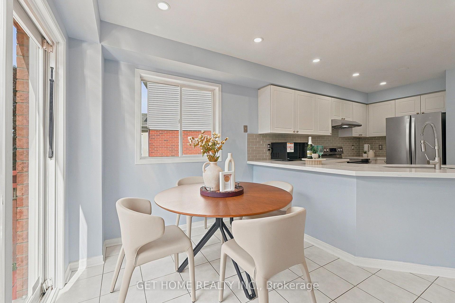 Photo 16 of 50 Willow Park Drive, Brampton, Sandringham-Wellington — HOMEH