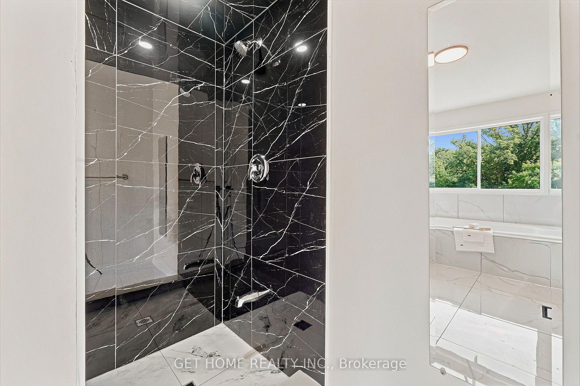 Photo 25 of 50 Willow Park Drive, Brampton, Sandringham-Wellington — HOMEH