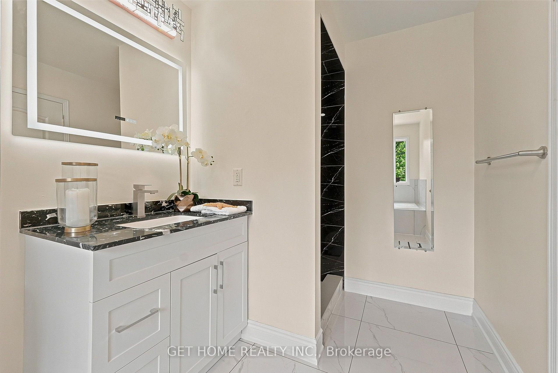 Photo 27 of 50 Willow Park Drive, Brampton, Sandringham-Wellington — HOMEH