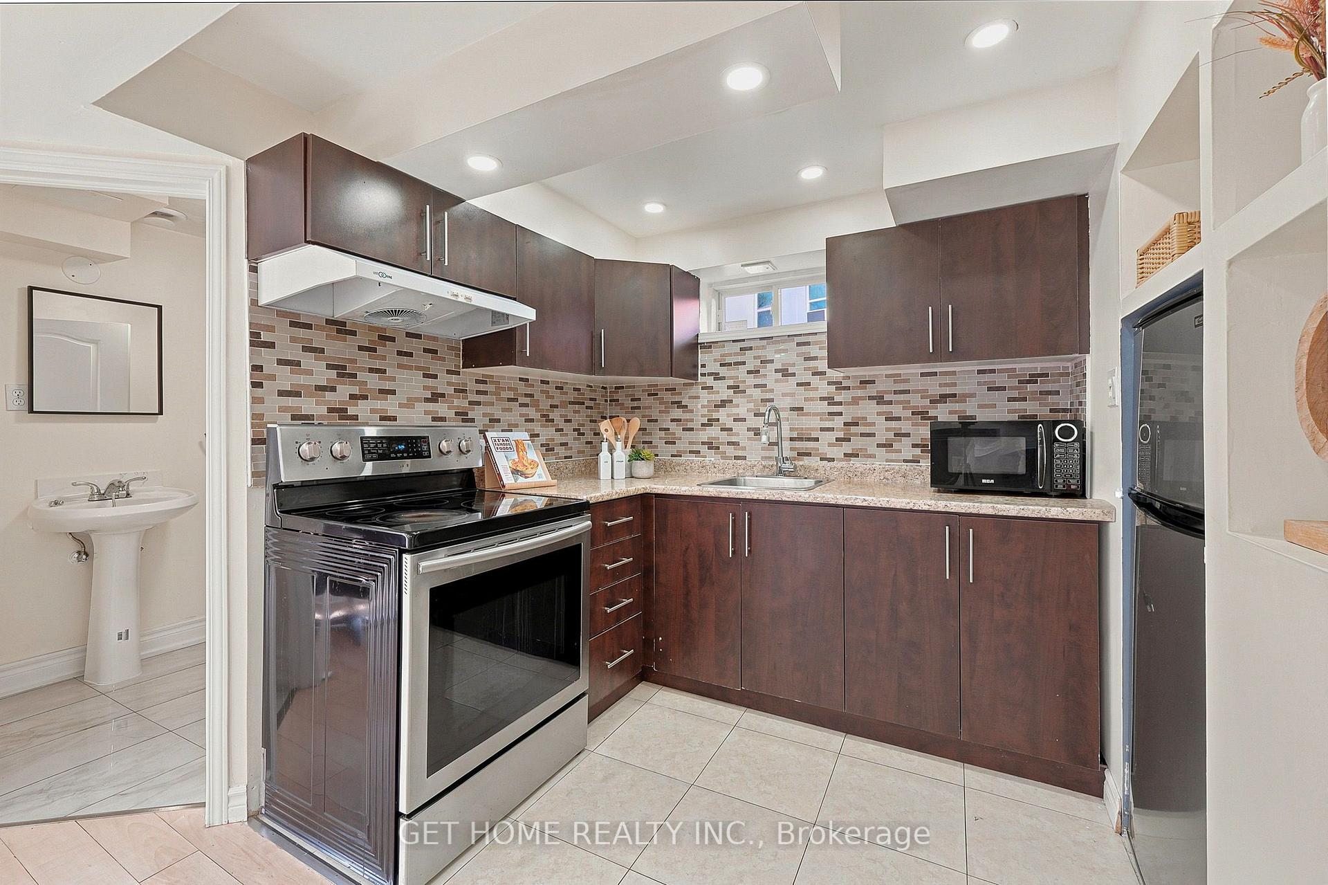 Photo 38 of 50 Willow Park Drive, Brampton, Sandringham-Wellington — HOMEH