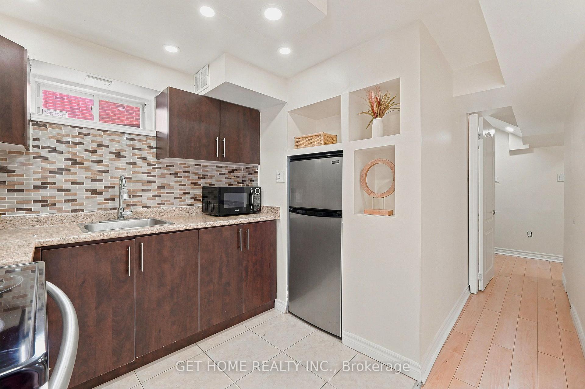 Photo 40 of 50 Willow Park Drive, Brampton, Sandringham-Wellington — HOMEH