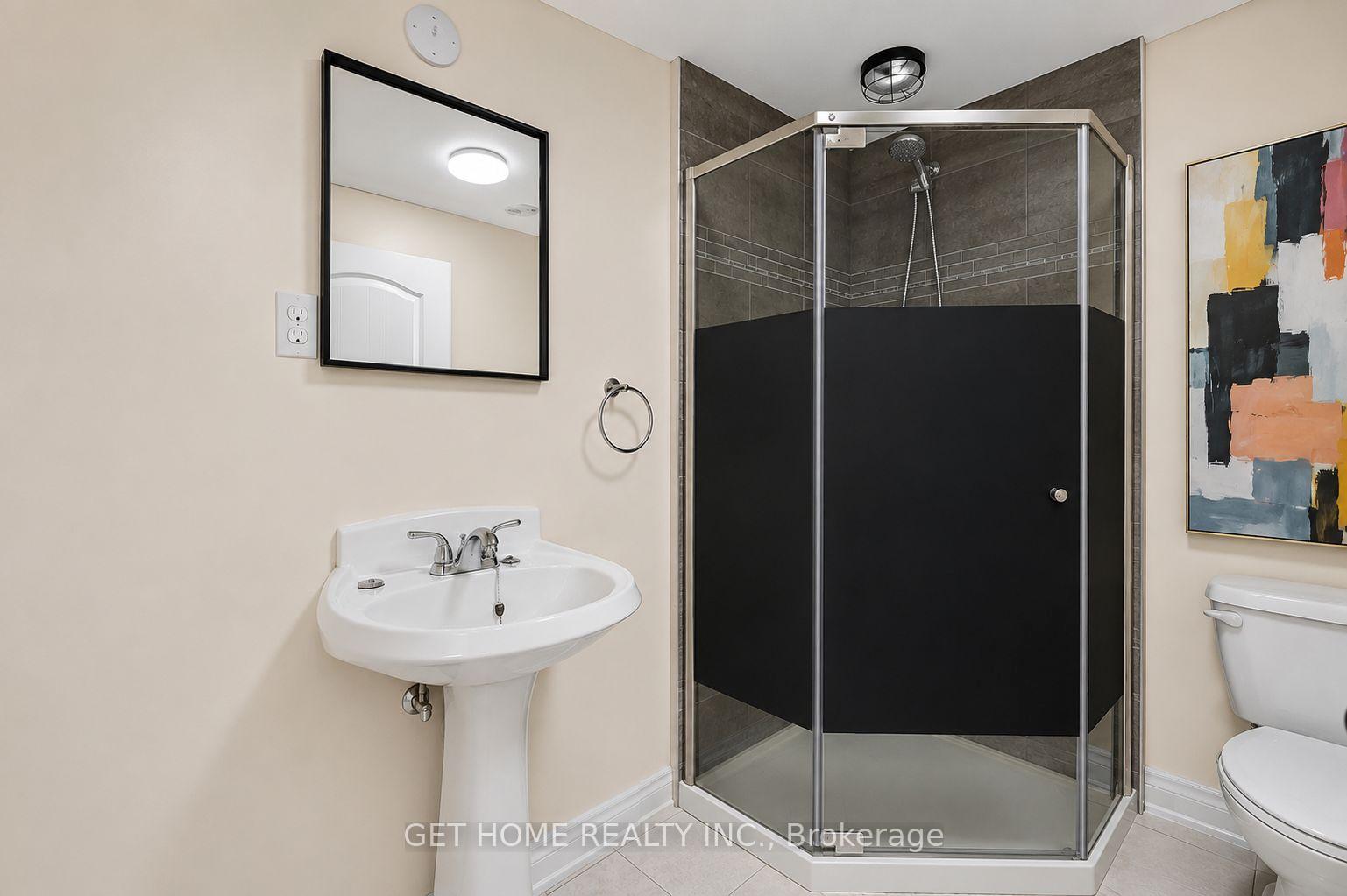Photo 43 of 50 Willow Park Drive, Brampton, Sandringham-Wellington — HOMEH