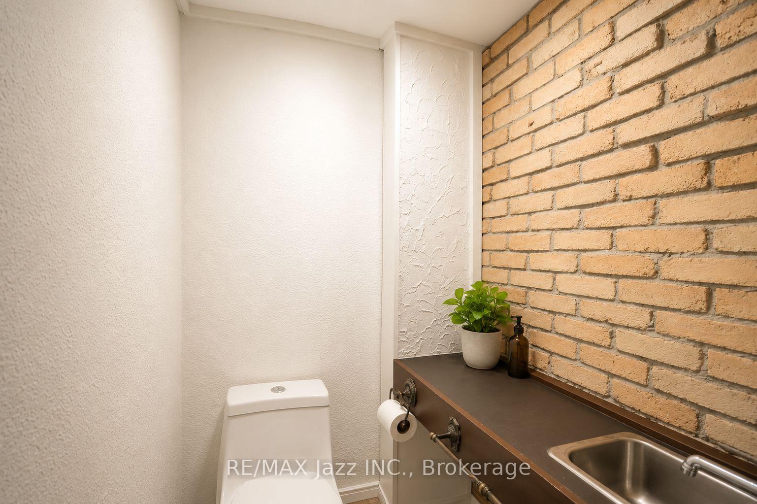 Photo 16 of 304 Annes Street, Whitby, Lynde Creek — HOMEH