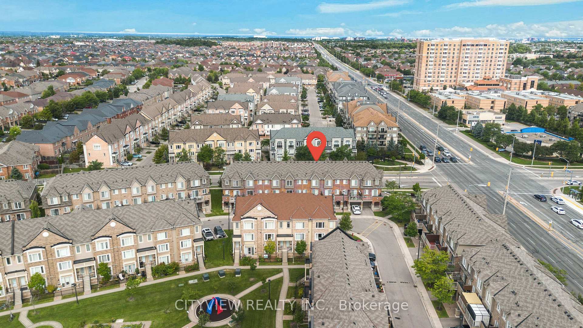 Photo 2 of Unit 5, 3170 Boxford Crescent, Mississauga, Churchill Meadows — HOMEH
