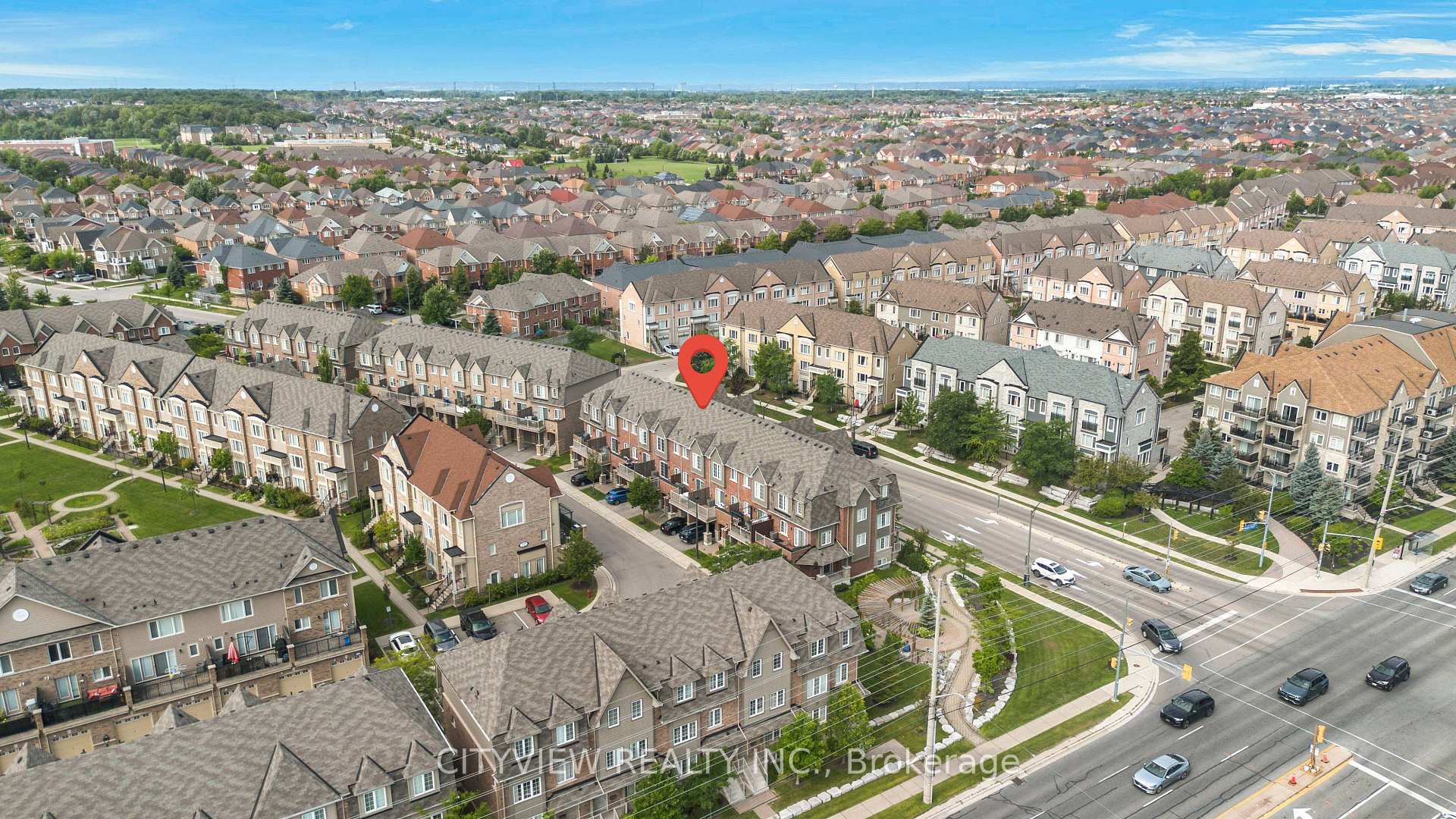 Photo 3 of Unit 5, 3170 Boxford Crescent, Mississauga, Churchill Meadows — HOMEH
