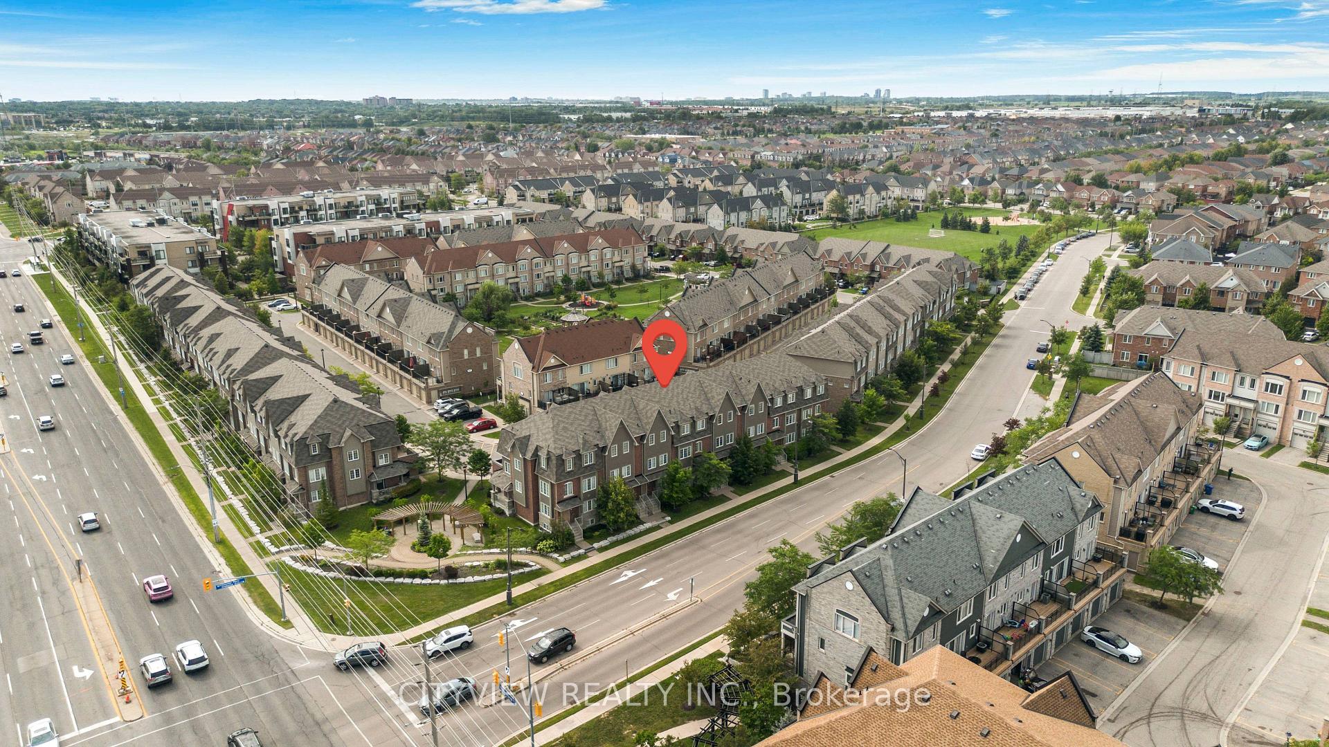 Photo 4 of Unit 5, 3170 Boxford Crescent, Mississauga, Churchill Meadows — HOMEH