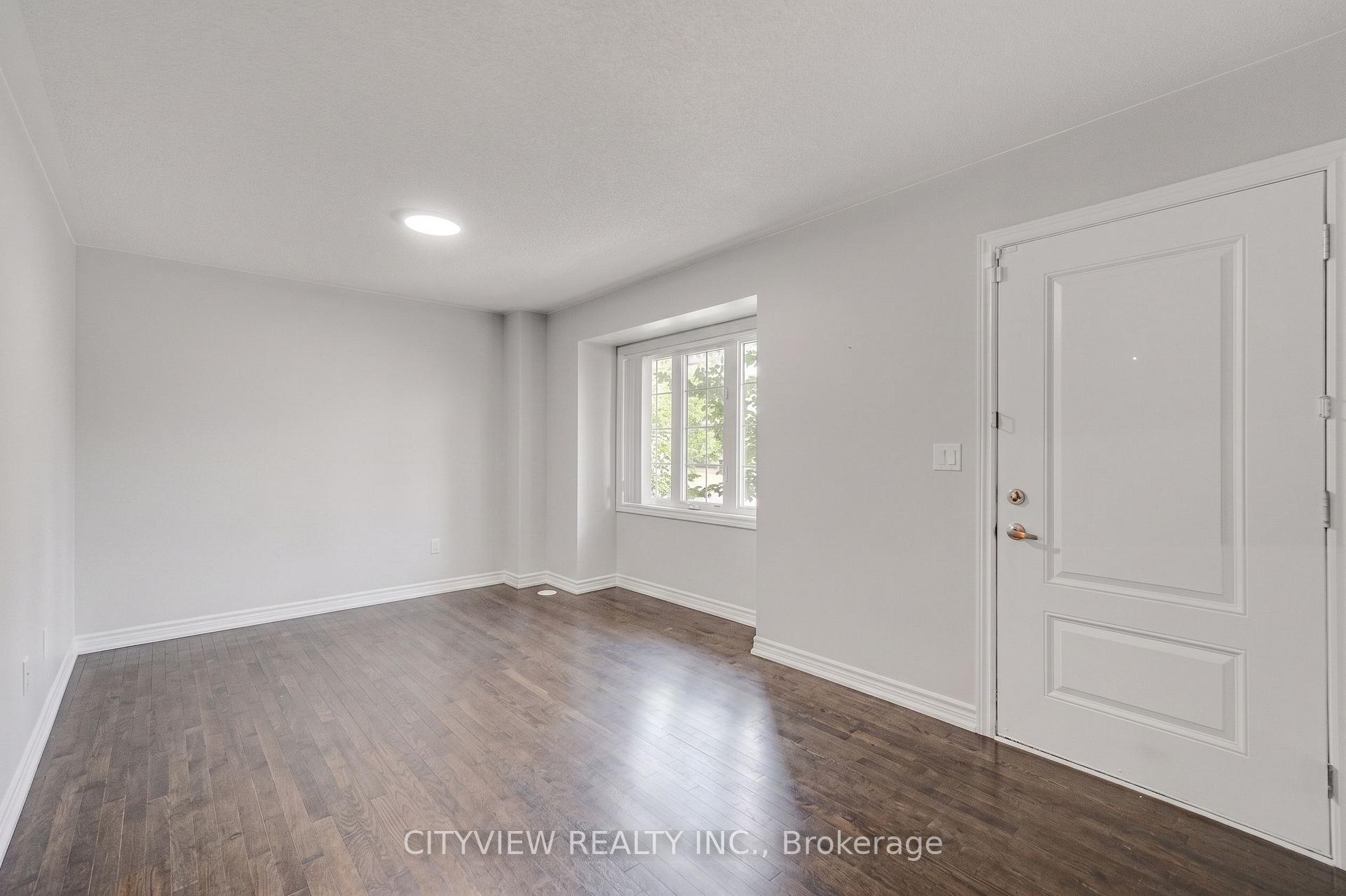 Photo 14 of Unit 5, 3170 Boxford Crescent, Mississauga, Churchill Meadows — HOMEH
