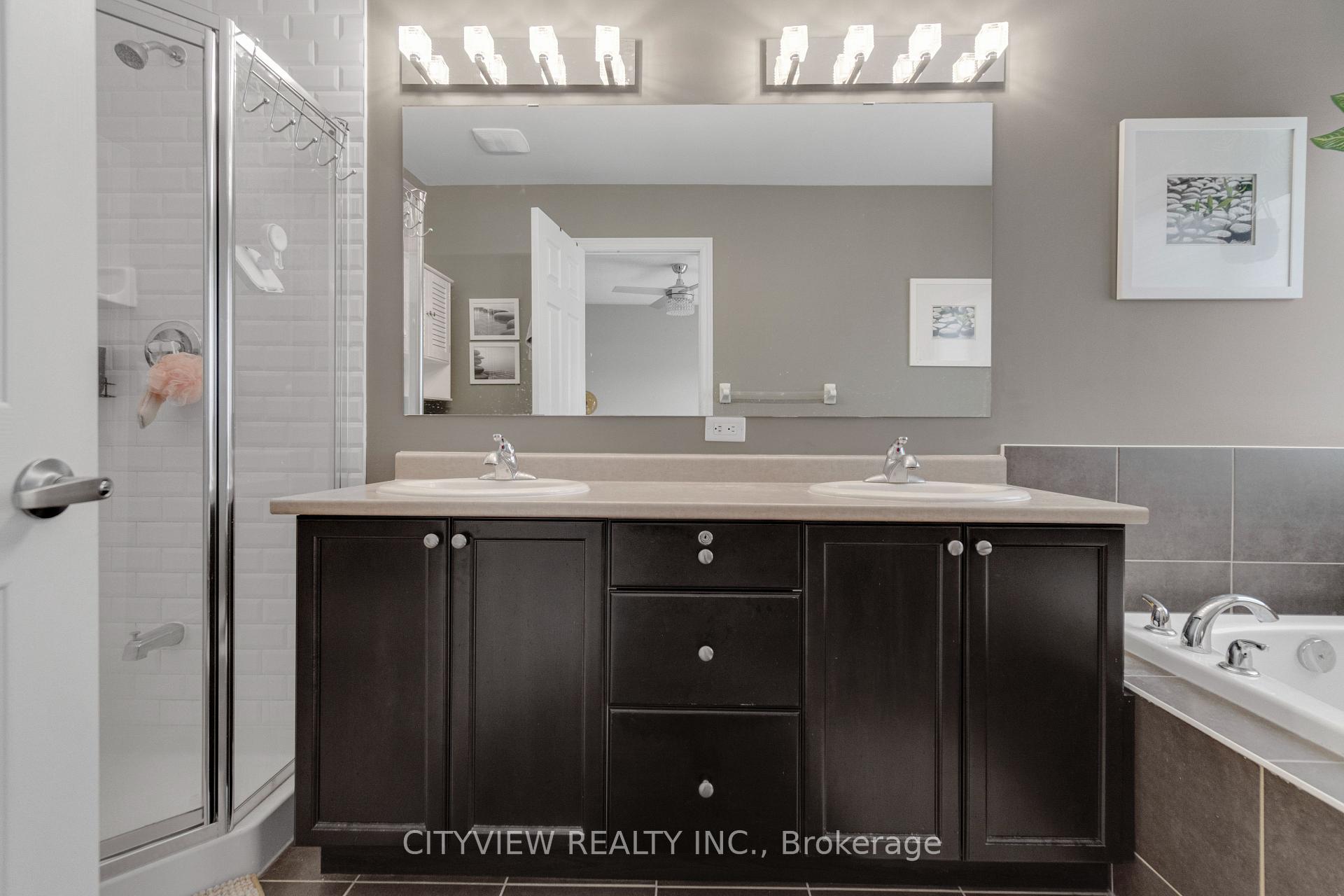 Photo 32 of Unit 5, 3170 Boxford Crescent, Mississauga, Churchill Meadows — HOMEH