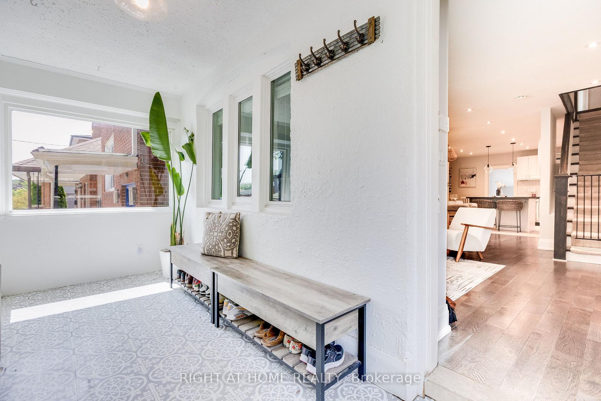 Photo 5 of 386 Winona Drive, Toronto, Oakwood Village — HOMEH