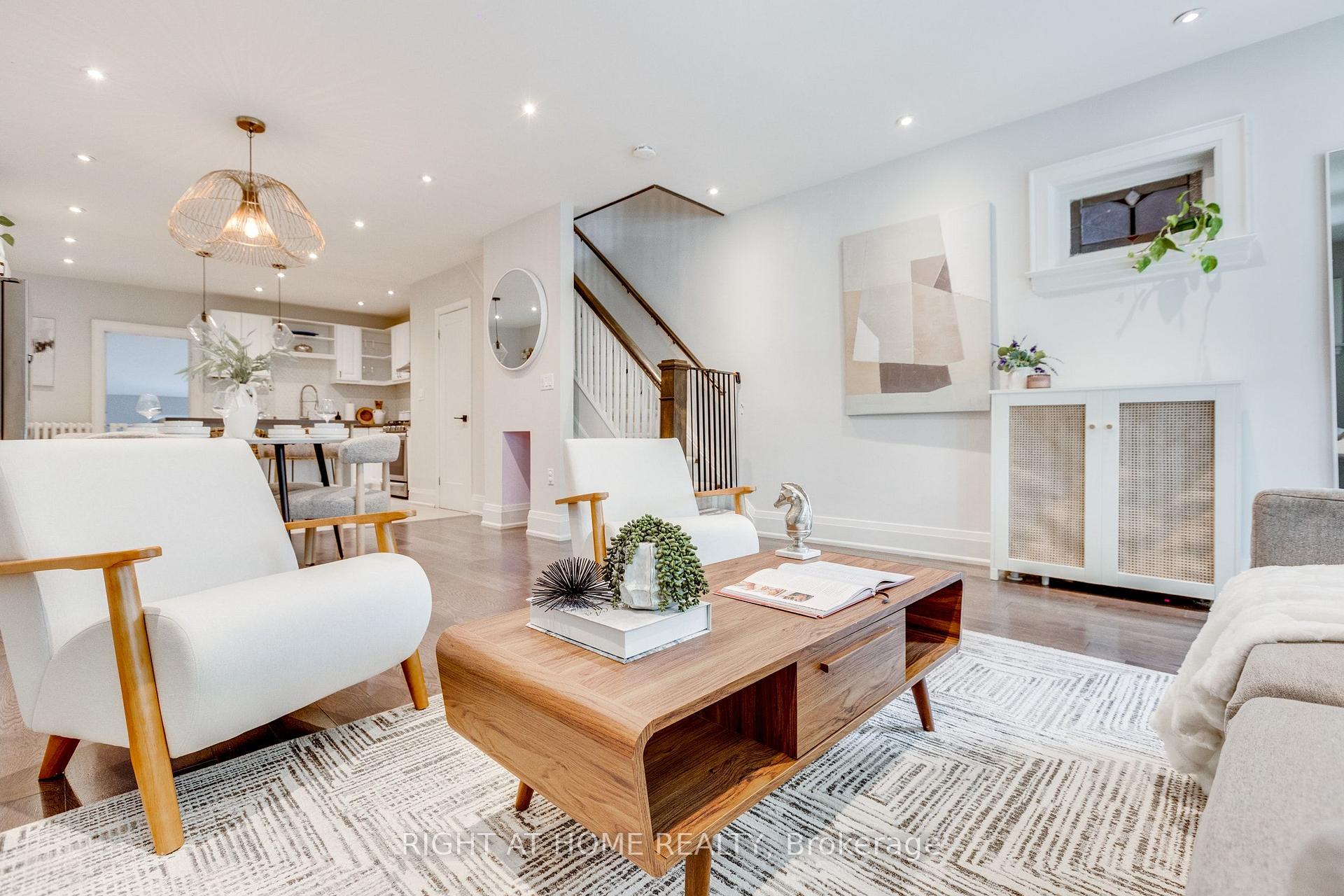 Photo 8 of 386 Winona Drive, Toronto, Oakwood Village — HOMEH