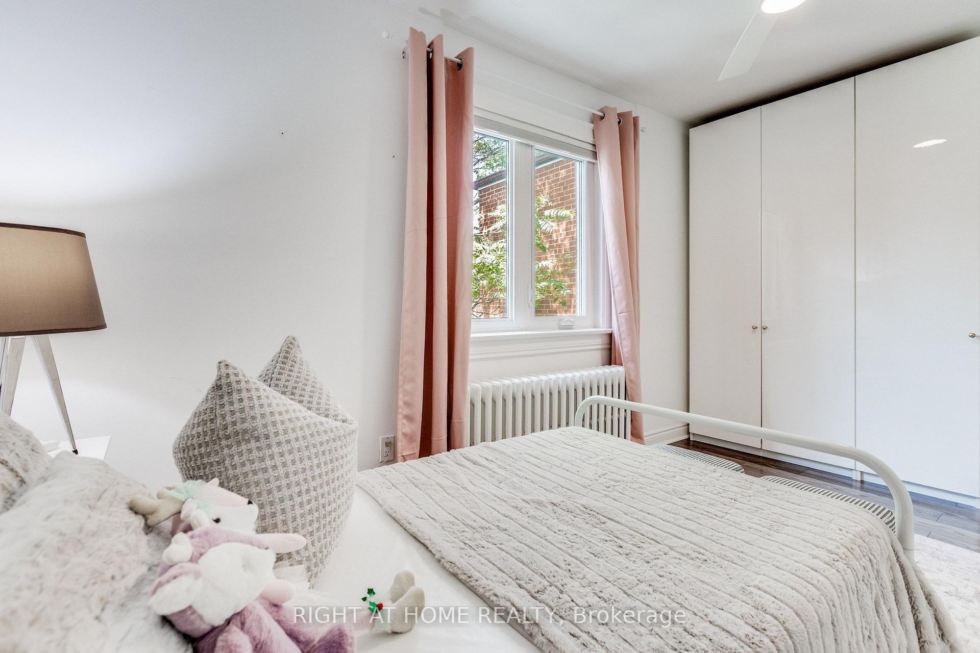 Photo 24 of 386 Winona Drive, Toronto, Oakwood Village — HOMEH