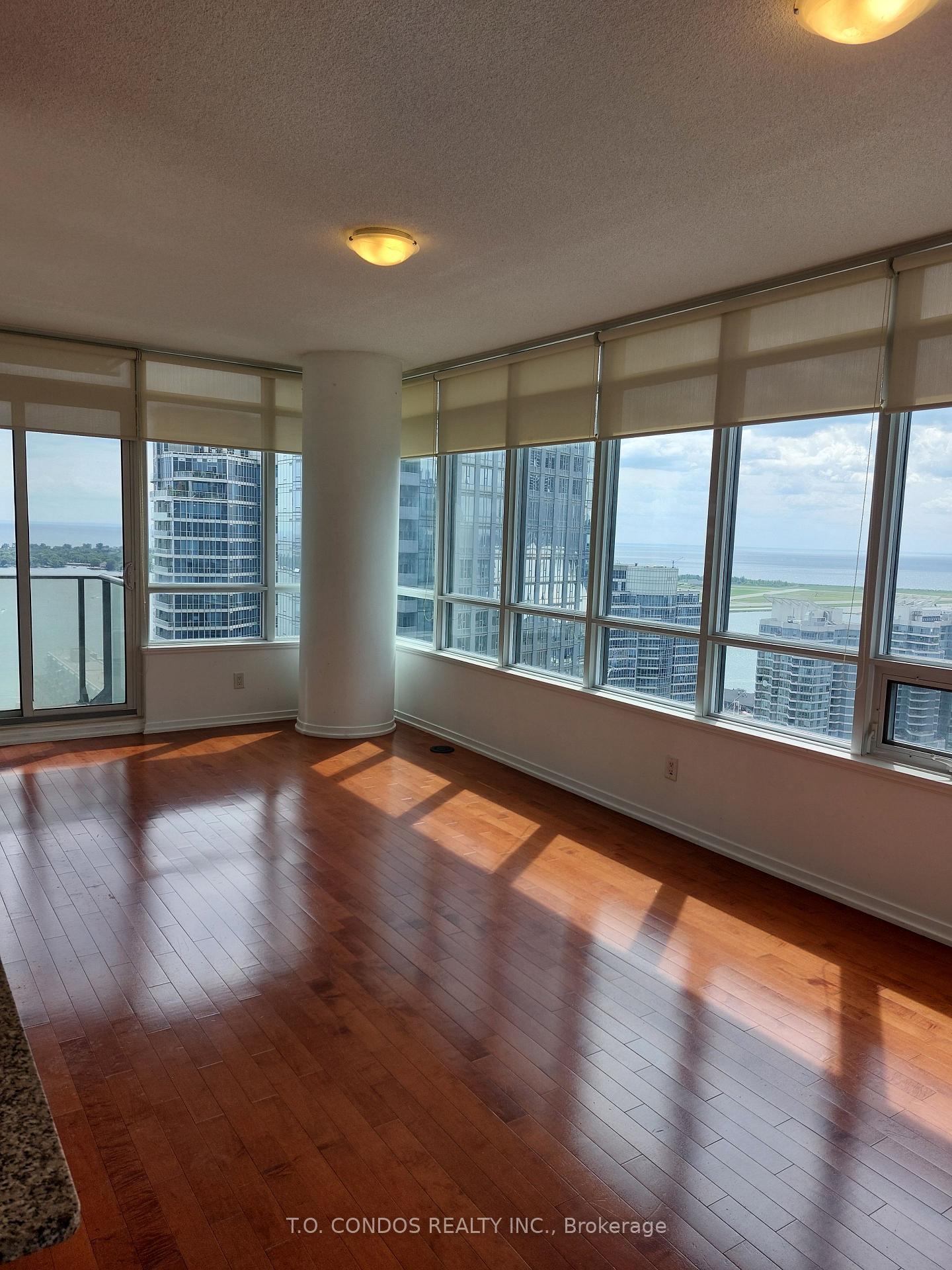 Photo 5 of Unit 3010, 55 Bremner Boulevard, Toronto, Waterfront Communities — HOMEH