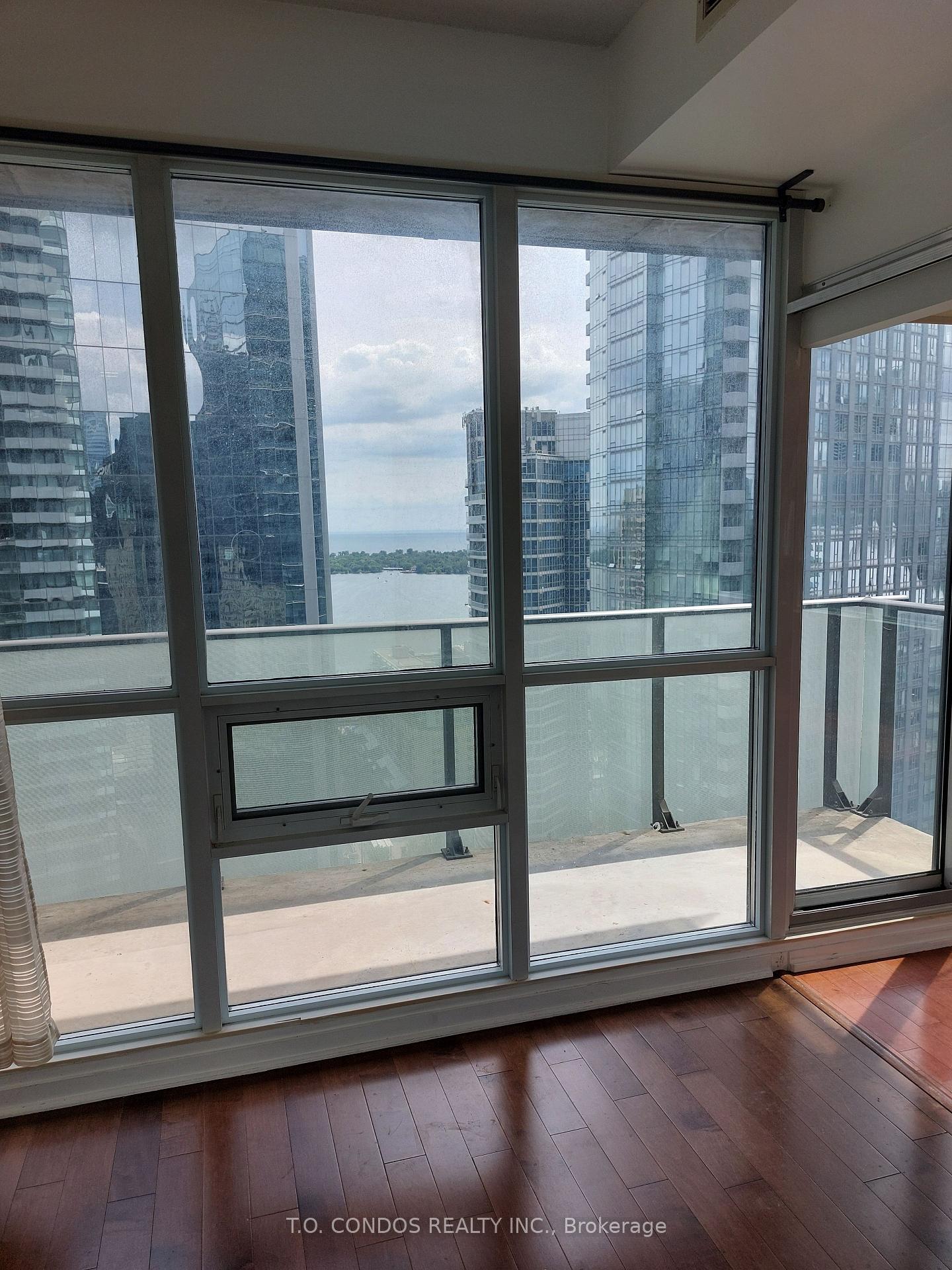 Photo 14 of Unit 3010, 55 Bremner Boulevard, Toronto, Waterfront Communities — HOMEH