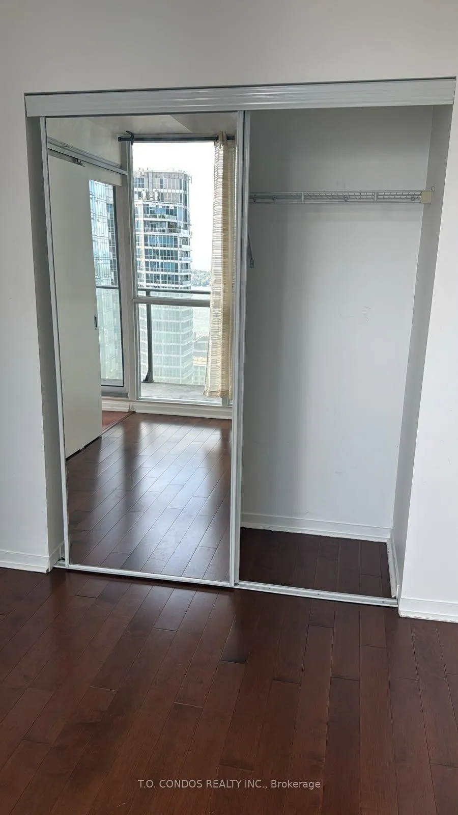 Photo 11 of Unit 3010, 55 Bremner Boulevard, Toronto, Waterfront Communities — HOMEH