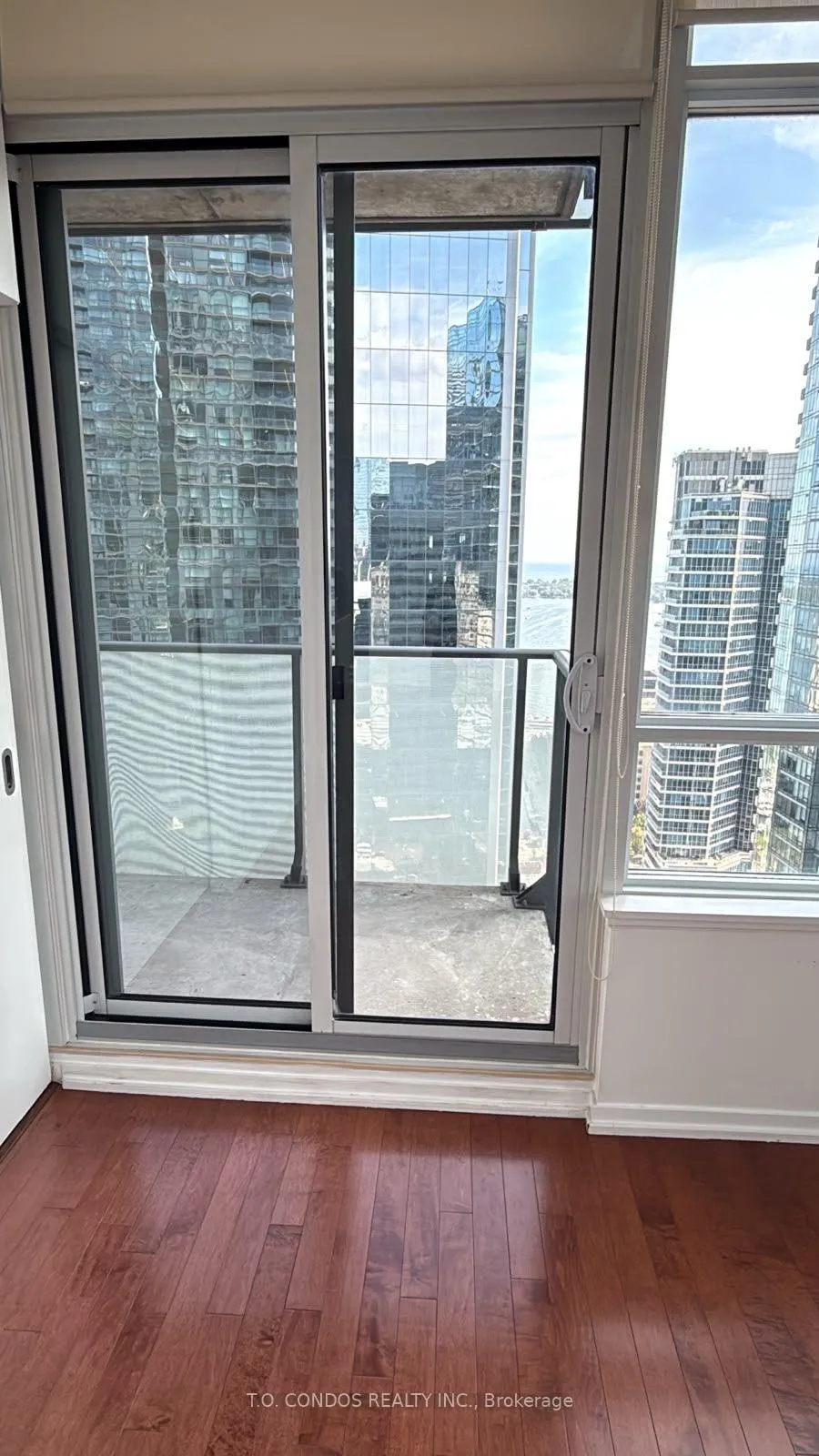 Photo 13 of Unit 3010, 55 Bremner Boulevard, Toronto, Waterfront Communities — HOMEH