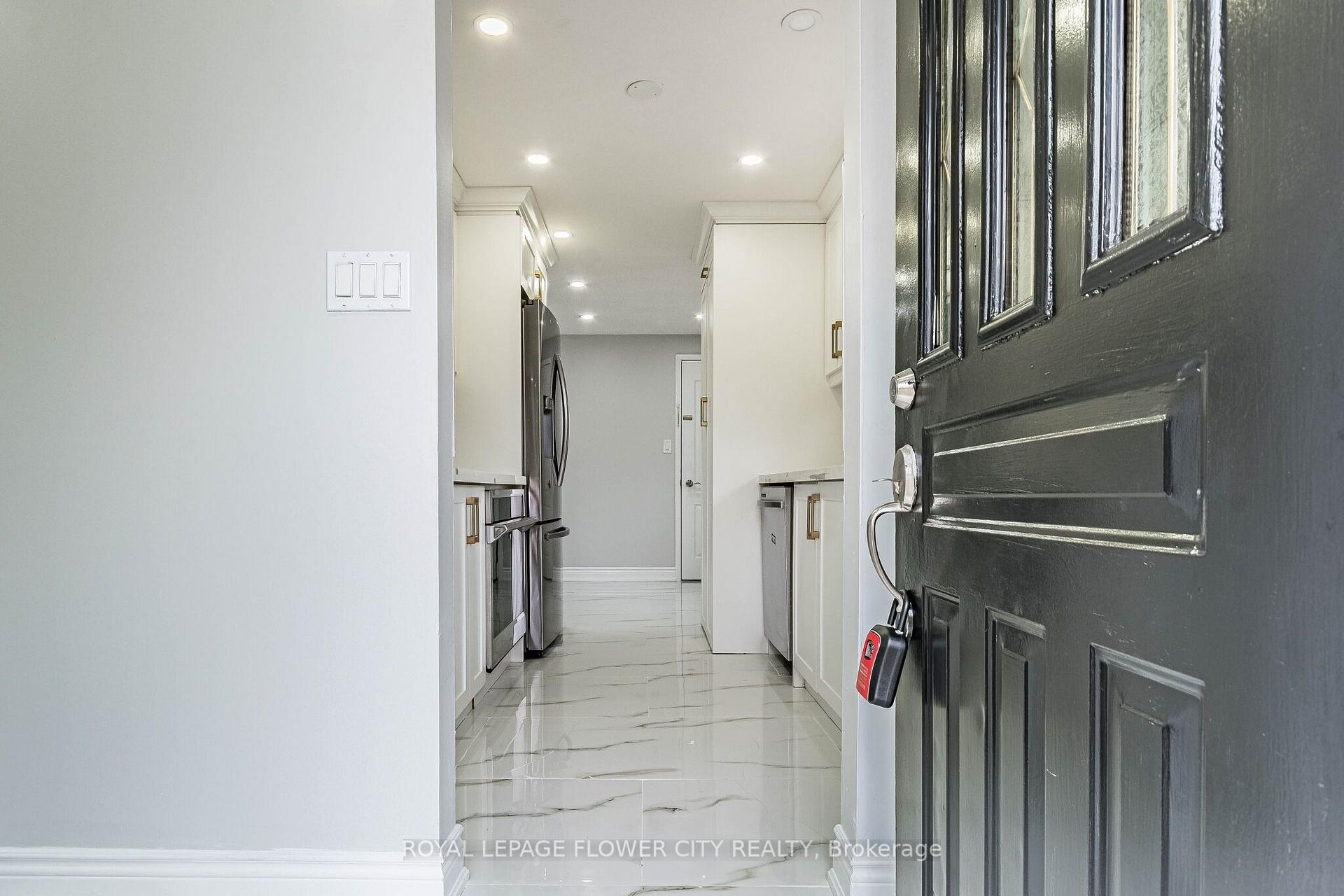 Photo 7 of 135 Keefer Road, Thorold, Confederation Heights — HOMEH