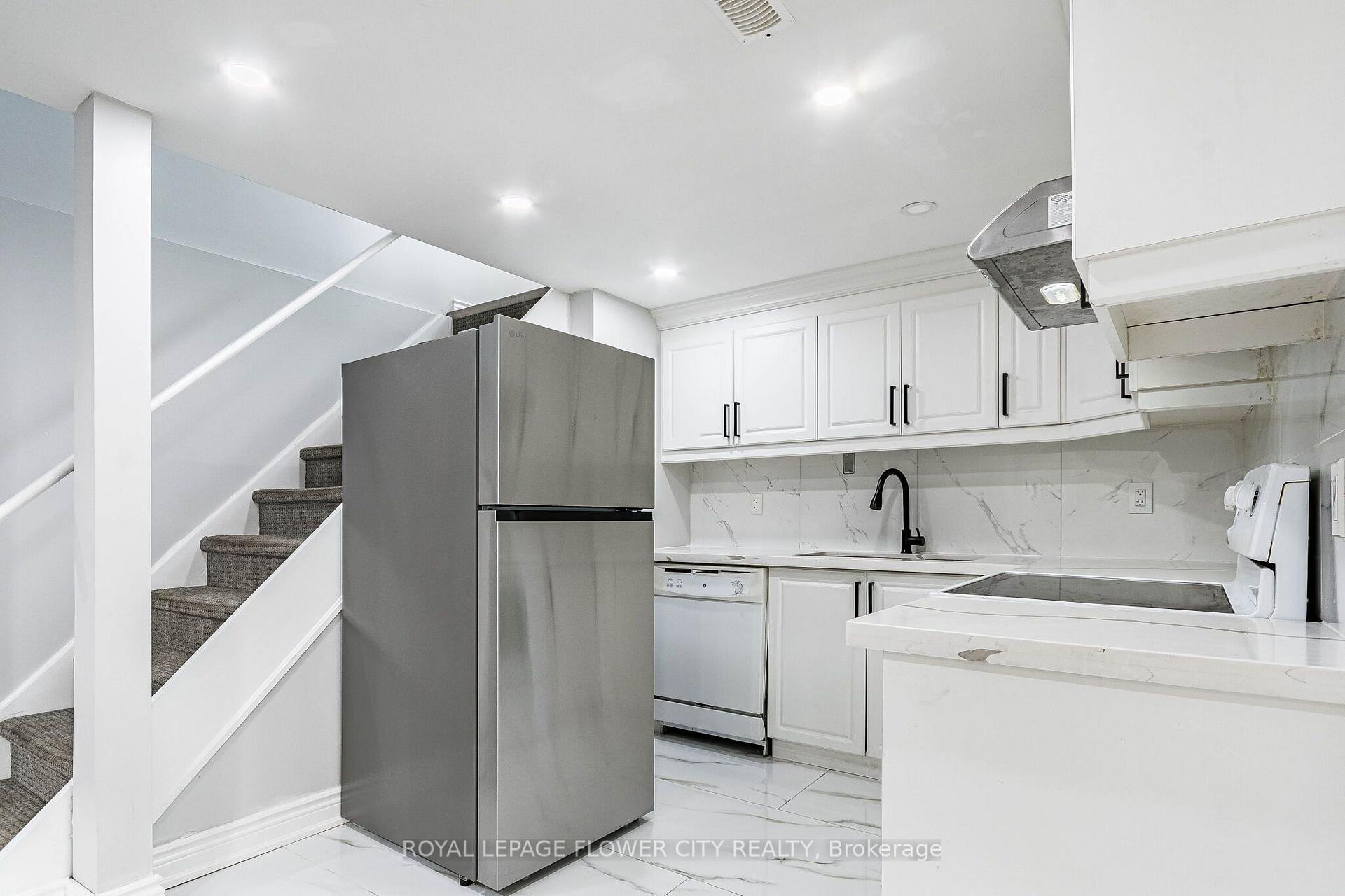 Photo 33 of 135 Keefer Road, Thorold, Confederation Heights — HOMEH