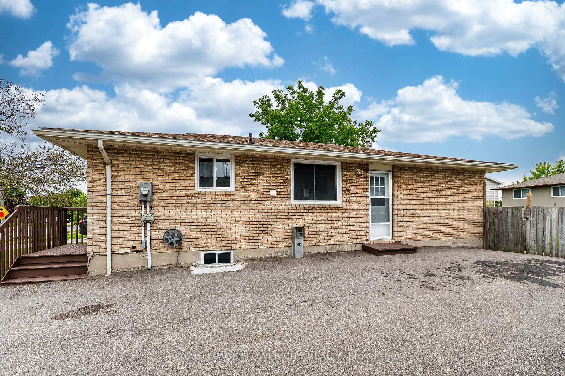 Photo 48 of 135 Keefer Road, Thorold, Confederation Heights — HOMEH