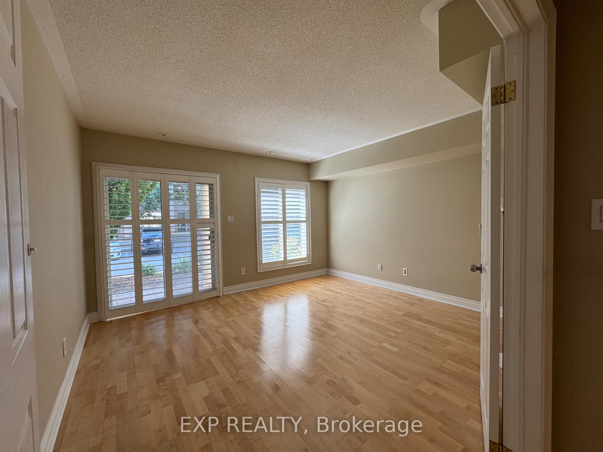 Photo 15 of 57 Galleria Parkway, Markham, Commerce Valley — HOMEH