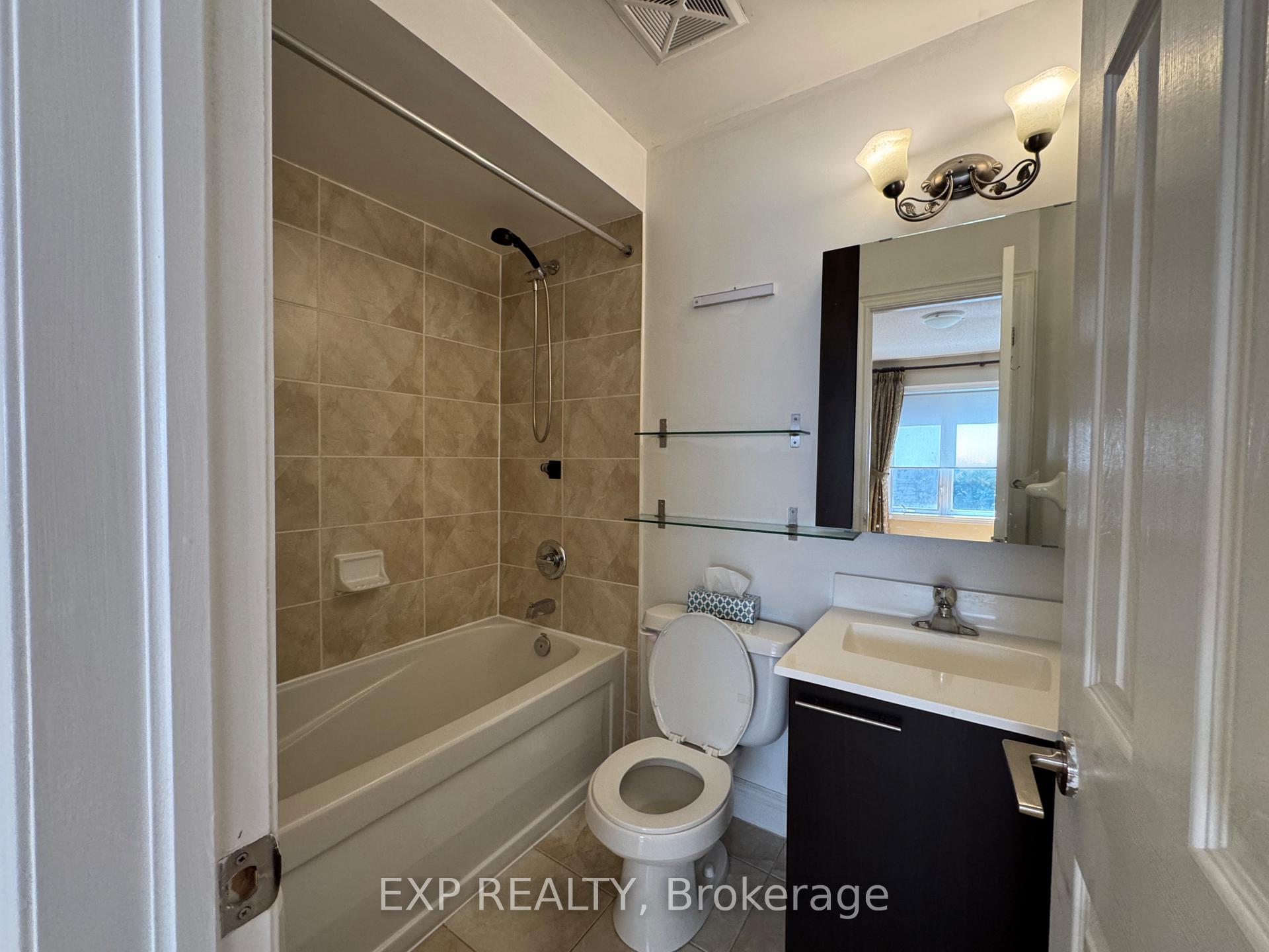 Photo 17 of 57 Galleria Parkway, Markham, Commerce Valley — HOMEH