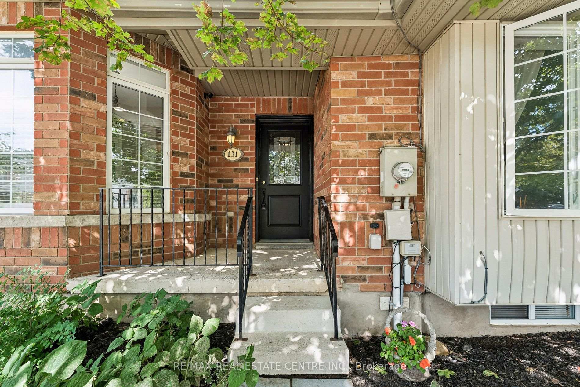 Photo 3 of 131 Montgomery Boulevard, Orangeville — HOMEH