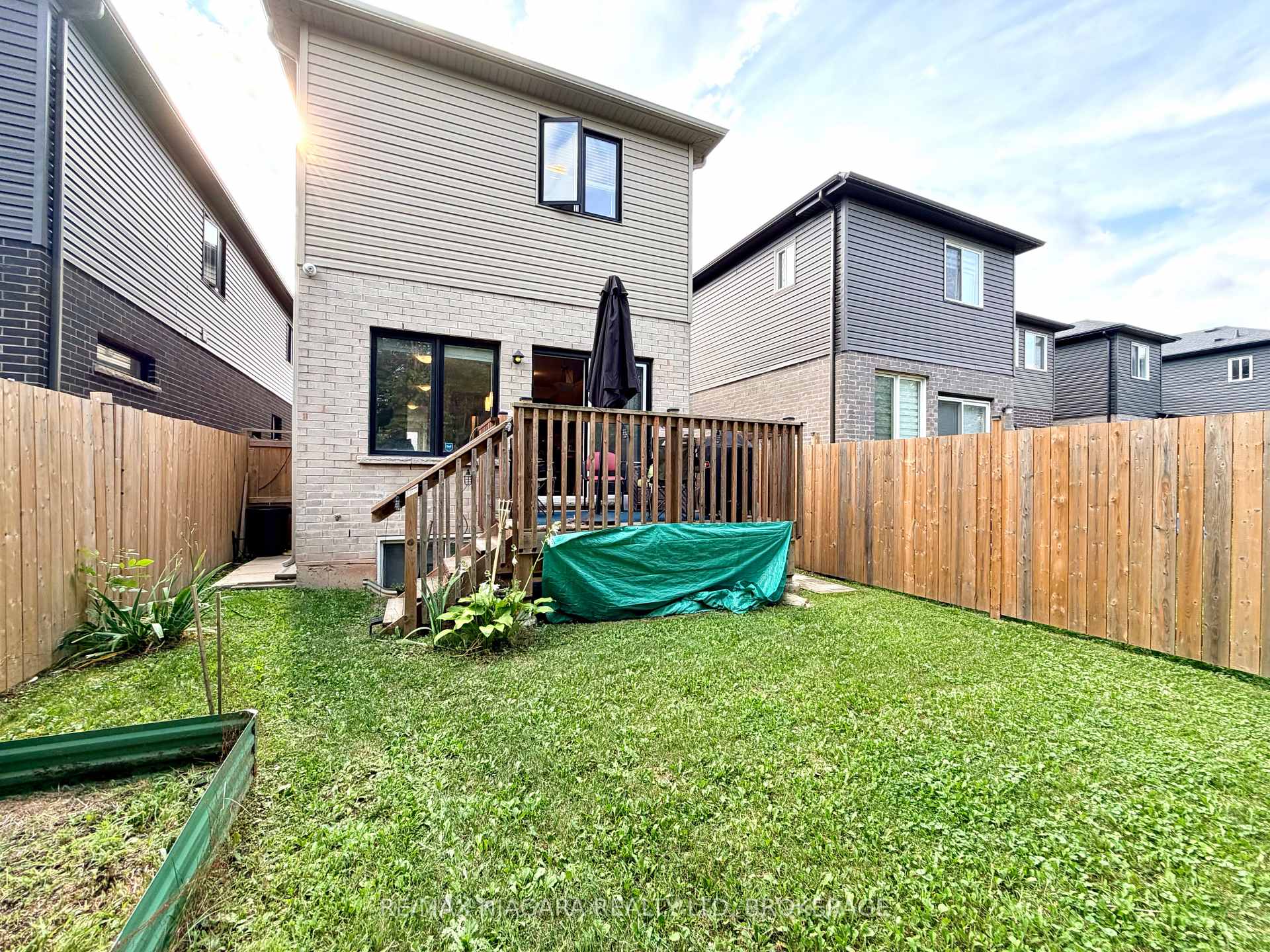 Photo 13 of Unit Main, 237 Louise Street, Welland, Lincoln/Crowland — HOMEH